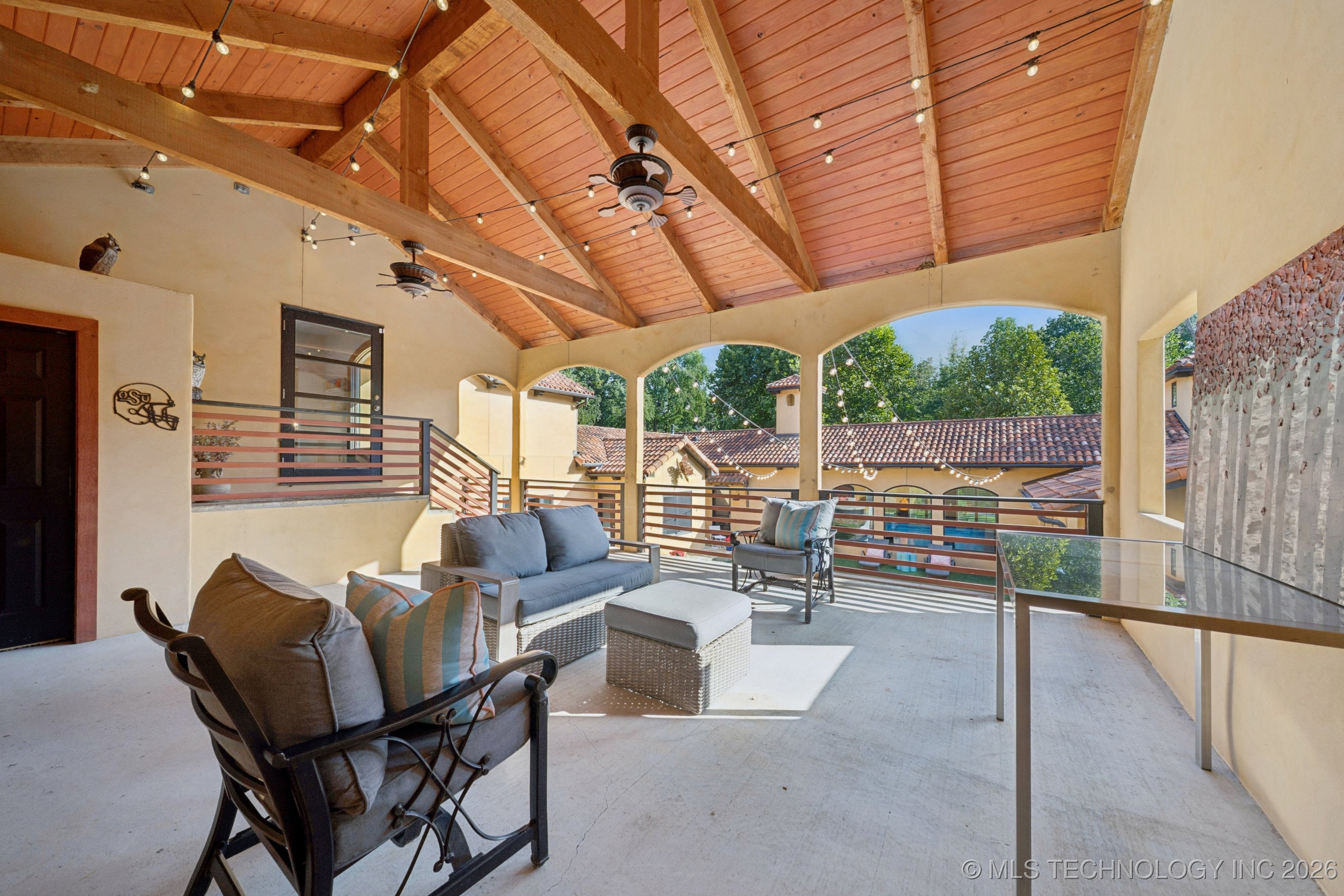 2869 E 72nd Street Property Photo 5