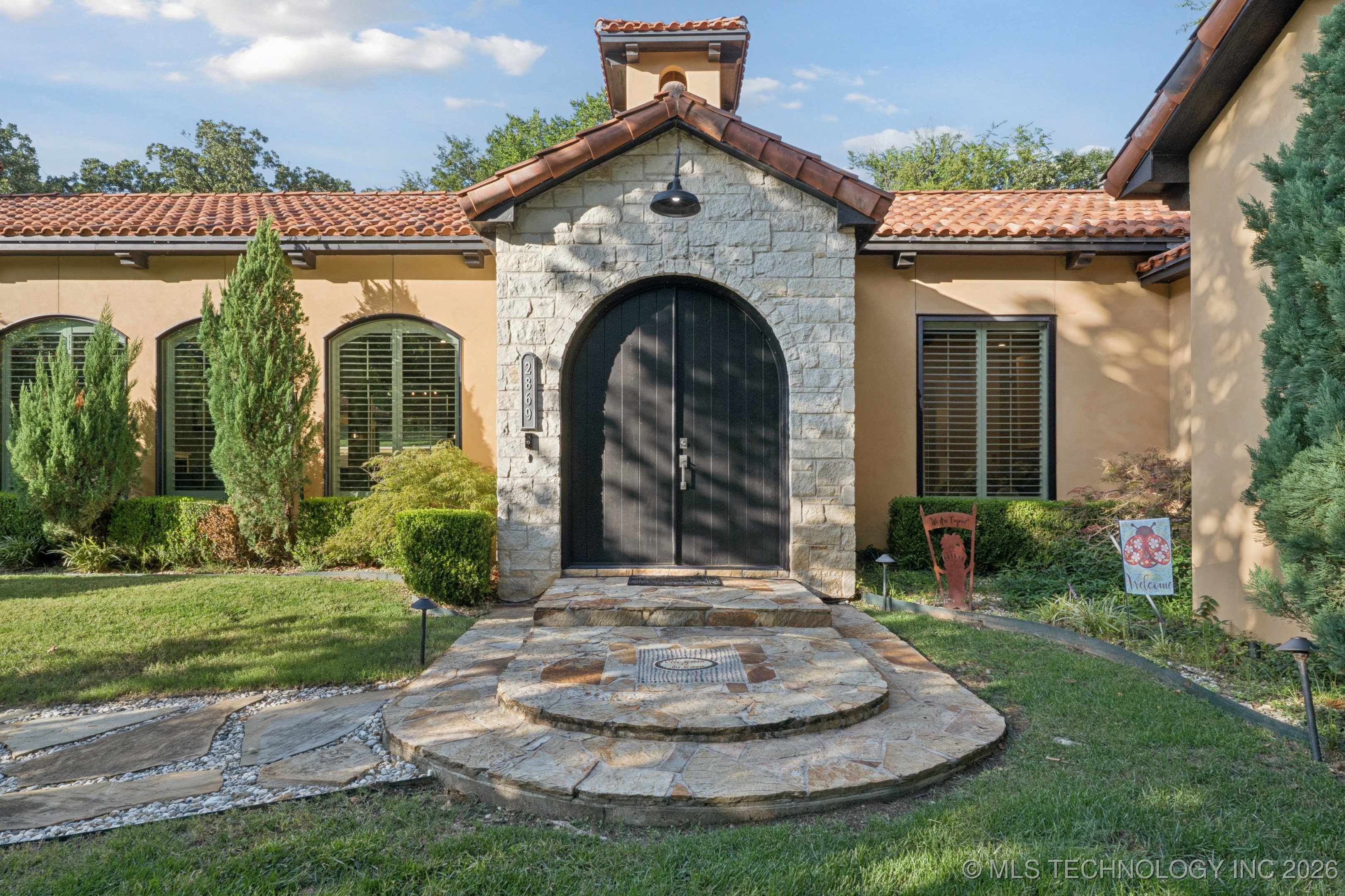 2869 E 72nd Street Property Photo 14