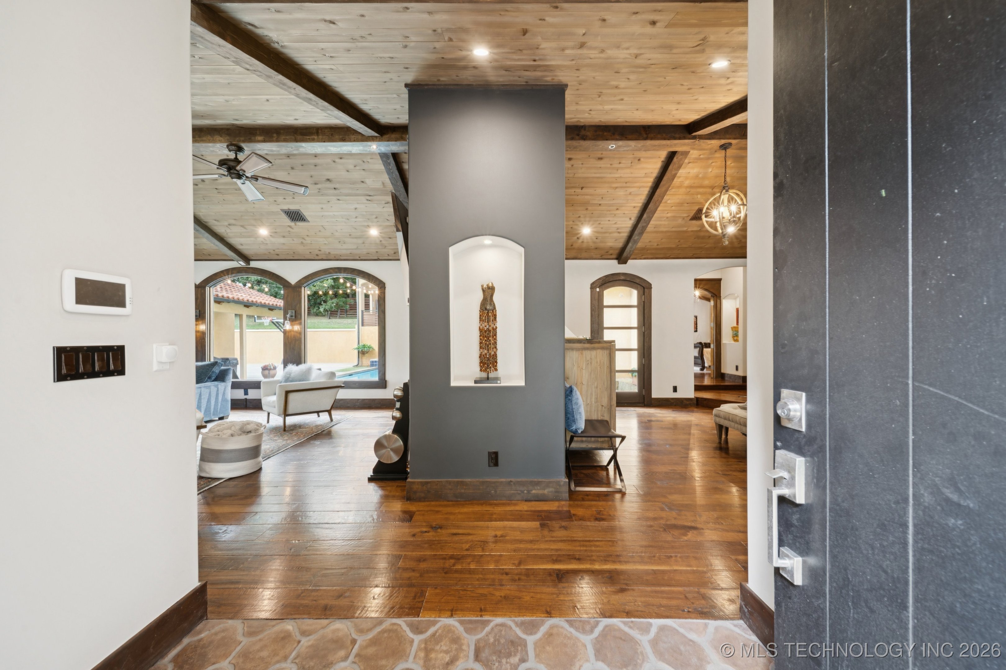 2869 E 72nd Street Property Photo 15