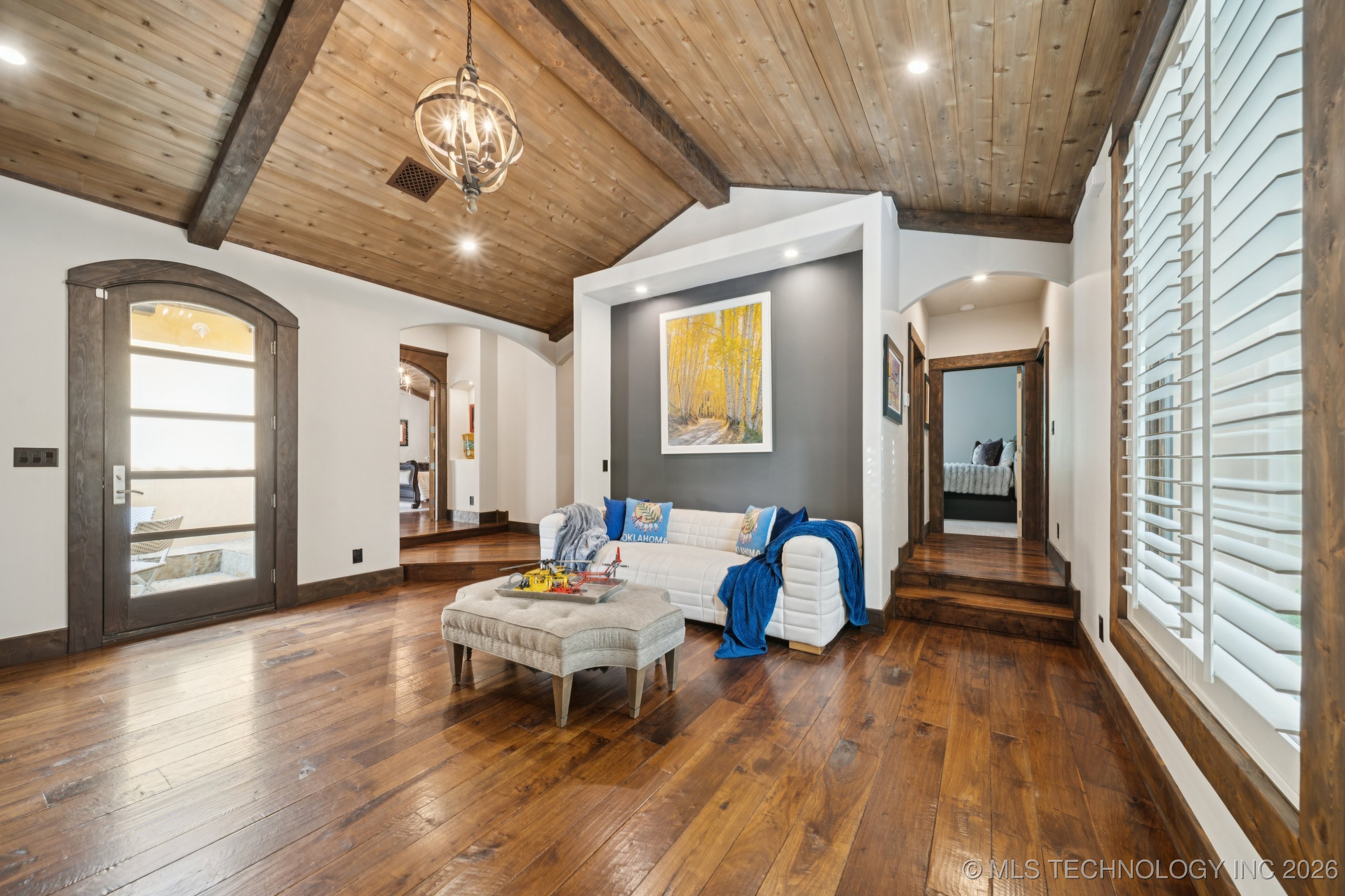 2869 E 72nd Street Property Photo 23