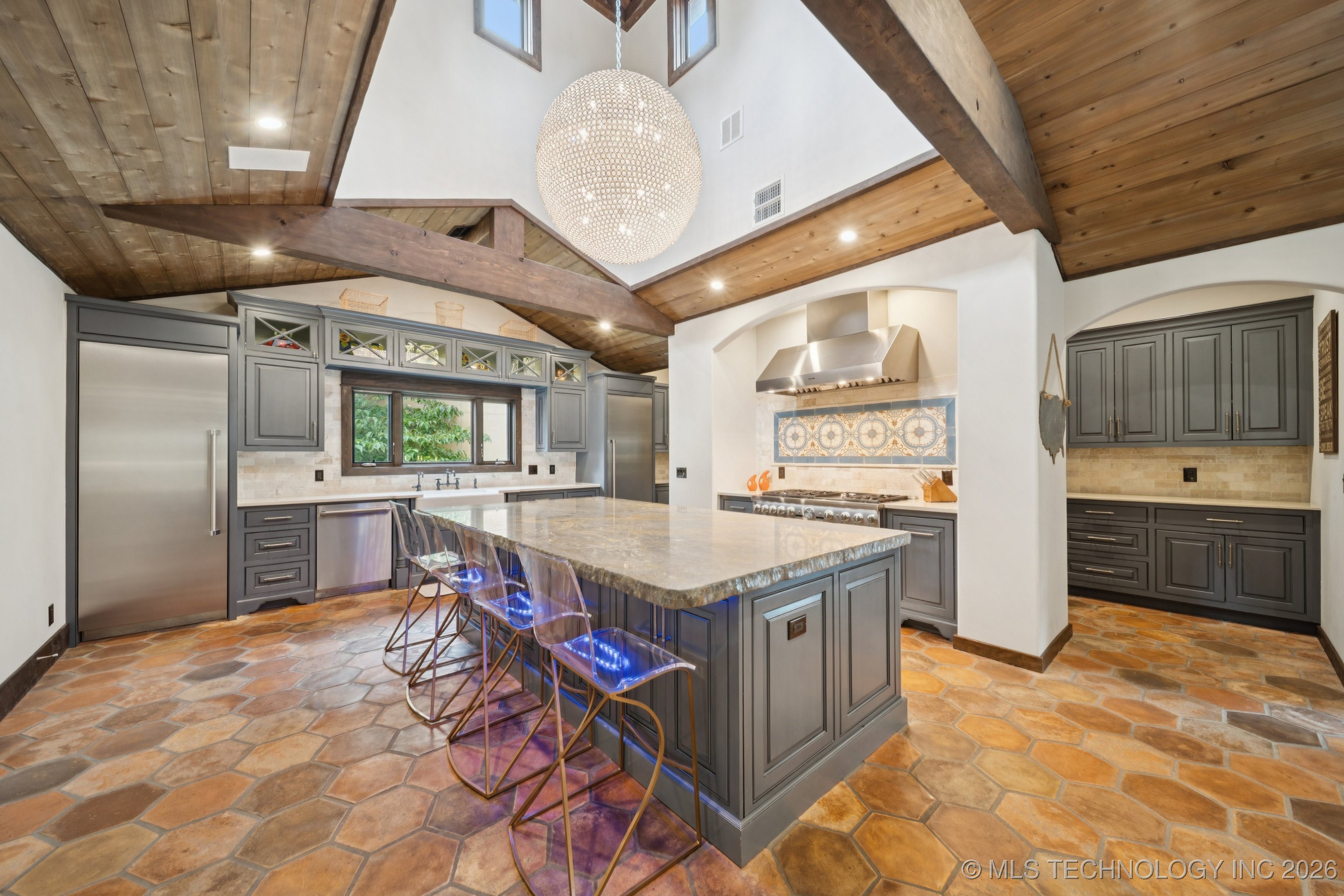 2869 E 72nd Street Property Photo 27