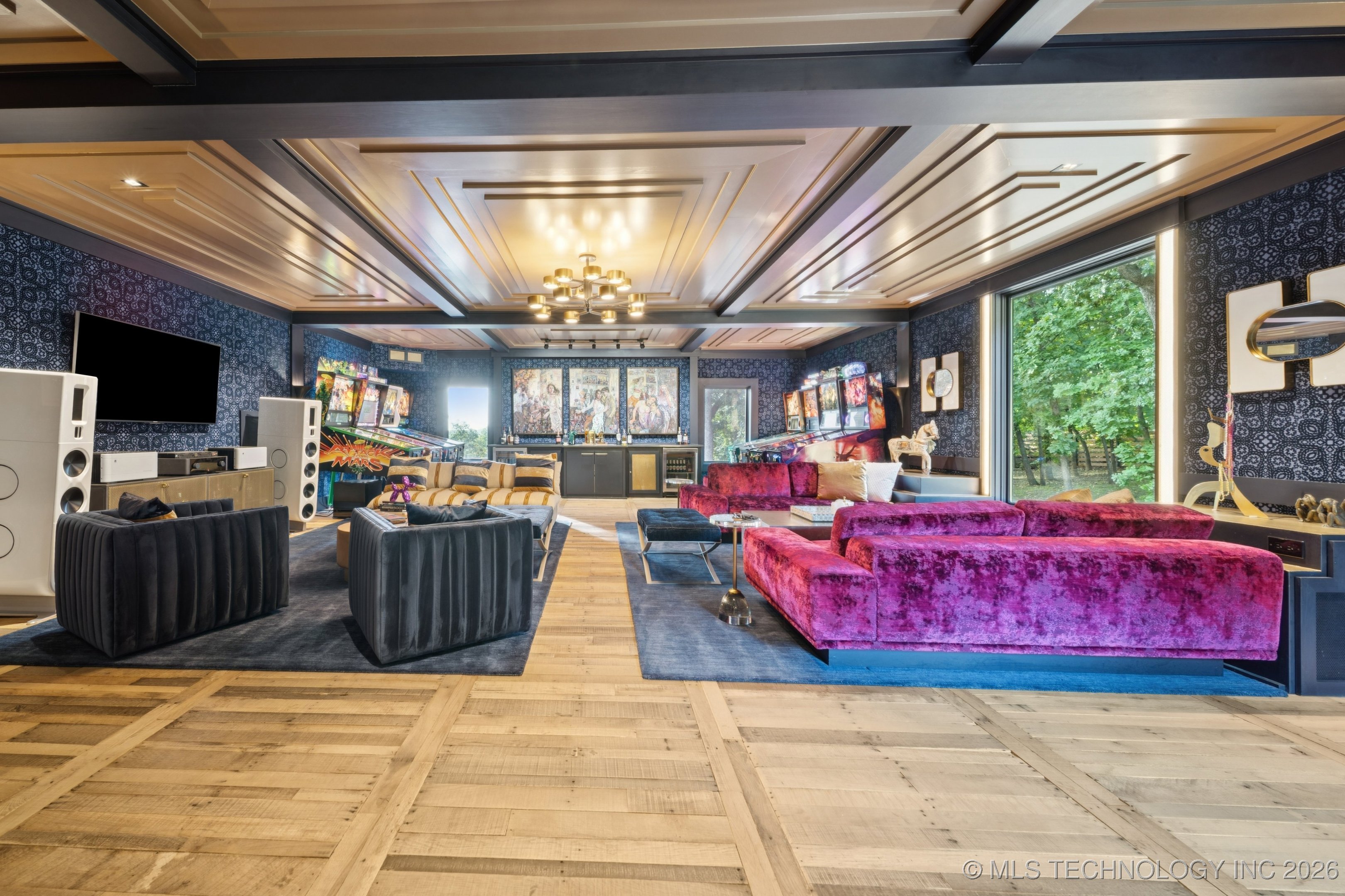 2869 E 72nd Street Property Photo 41