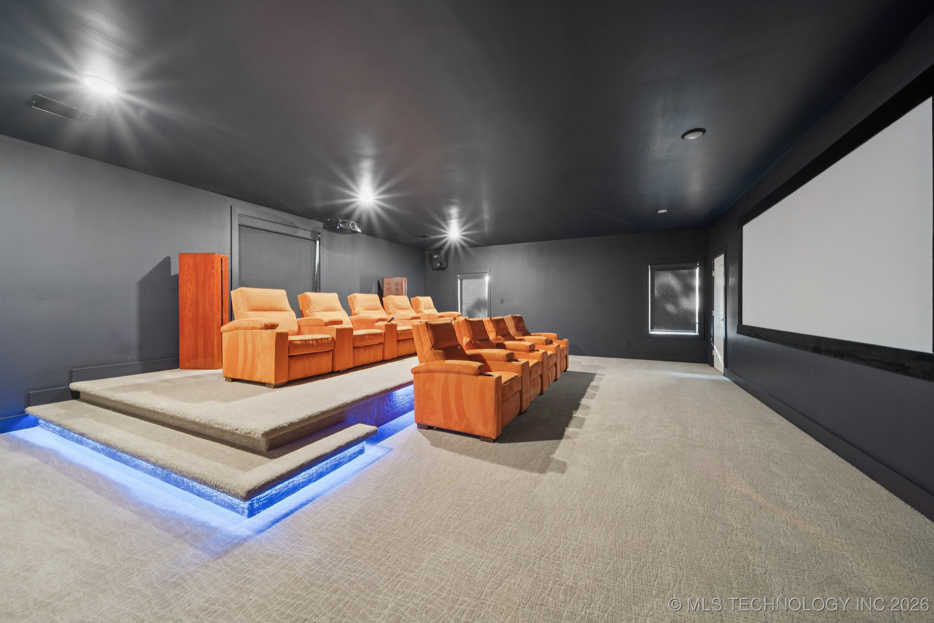 2869 E 72nd Street Property Photo 46