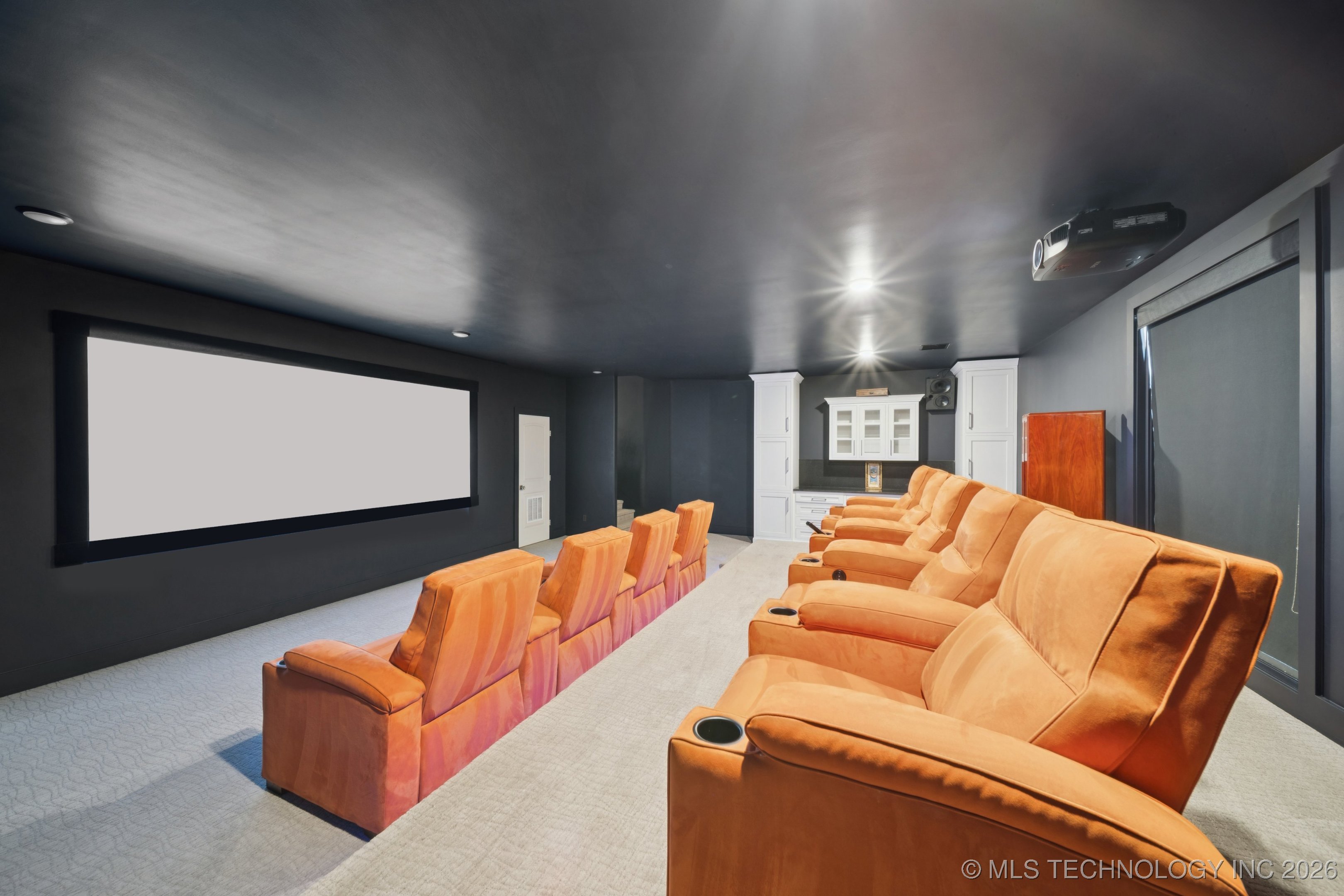 2869 E 72nd Street Property Photo 47