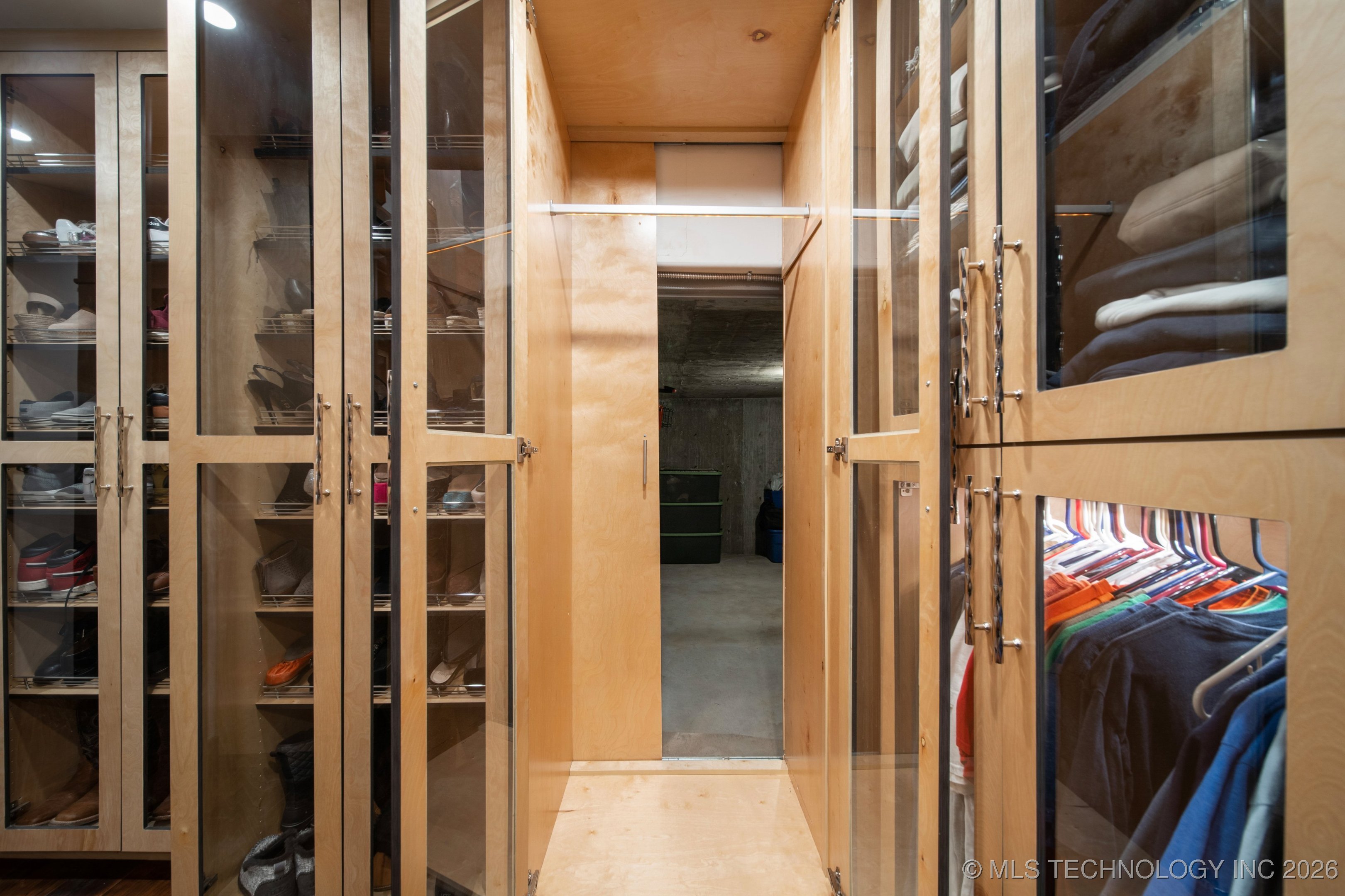 2869 E 72nd Street Property Photo 61