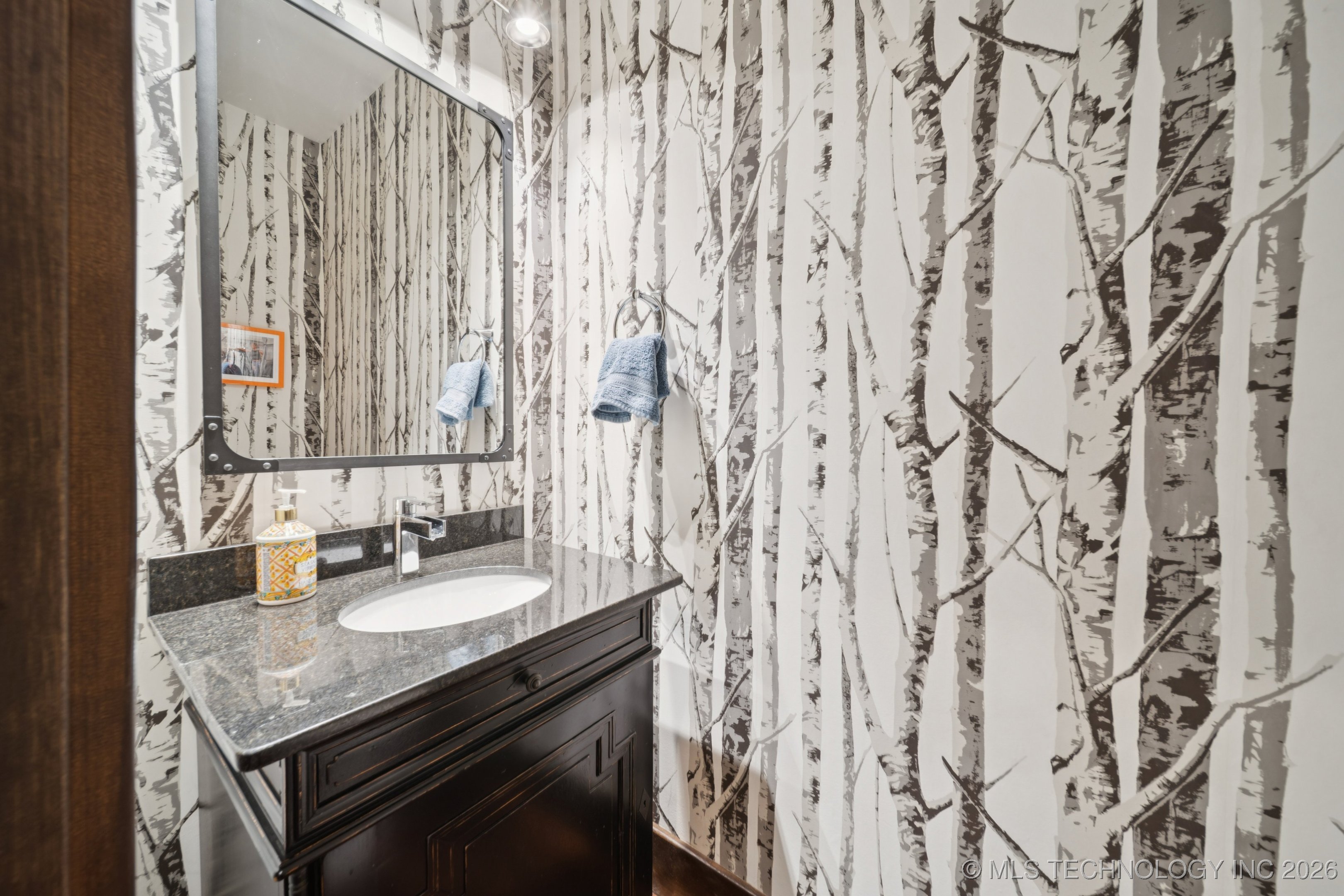 2869 E 72nd Street Property Photo 69