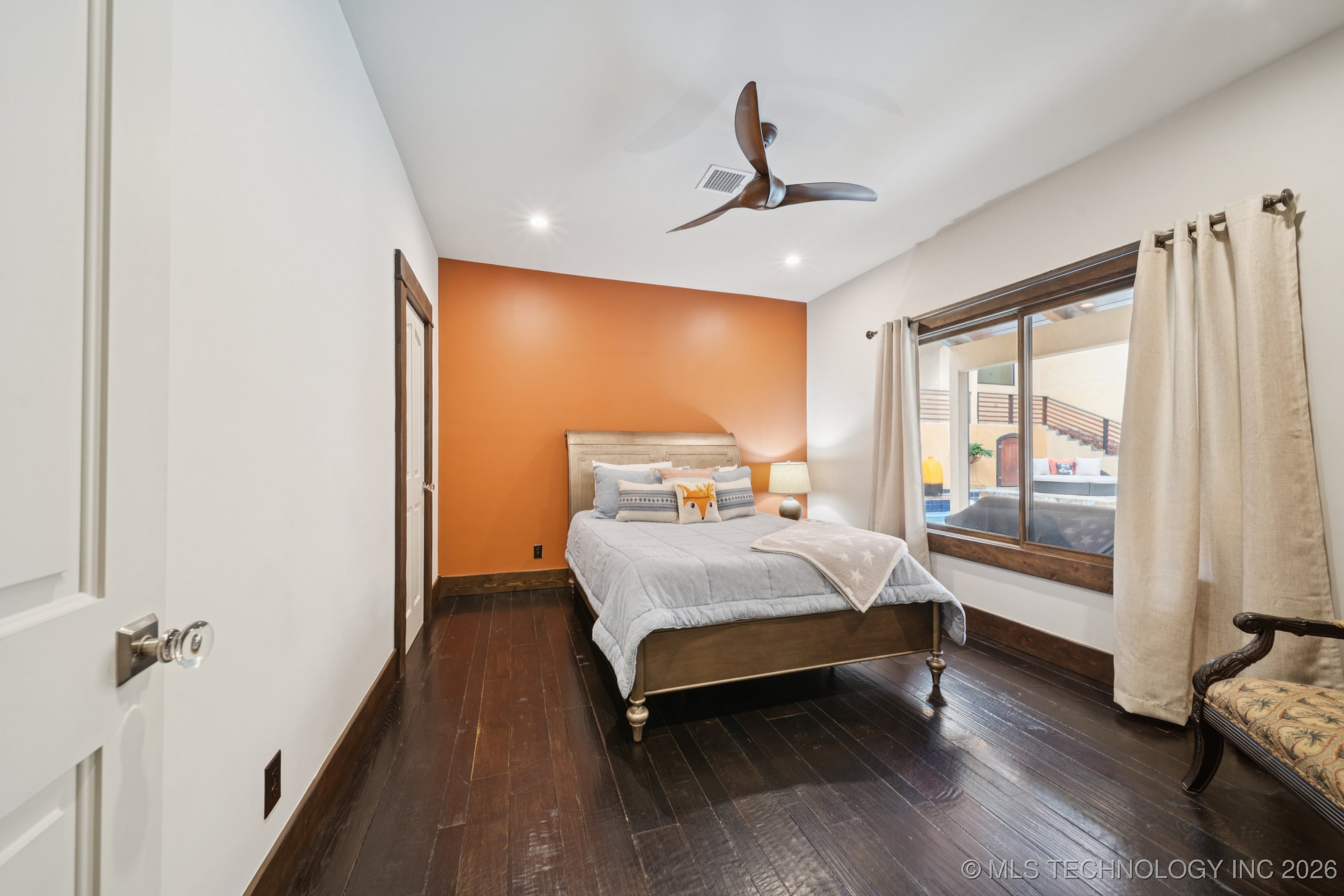 2869 E 72nd Street Property Photo 71