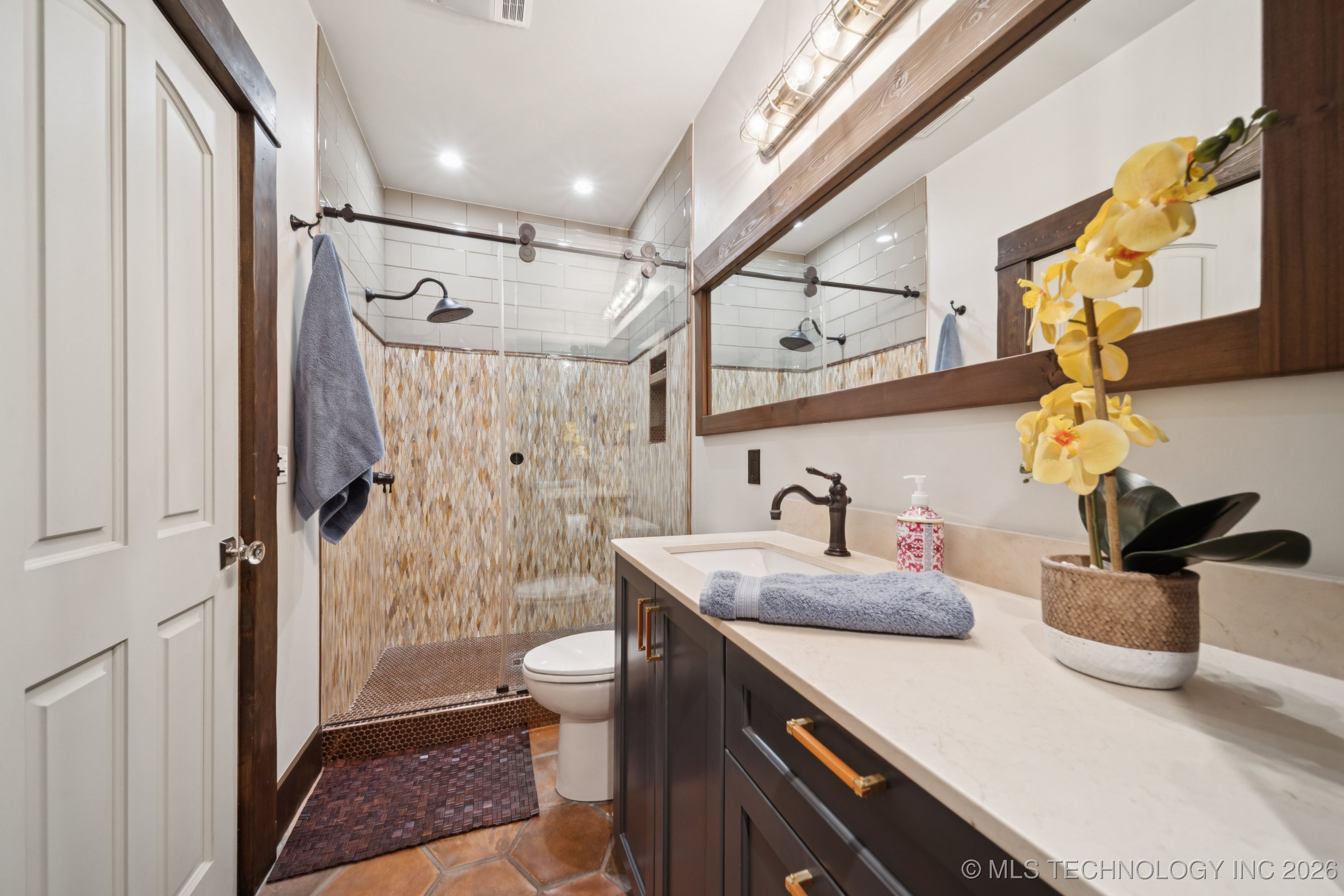 2869 E 72nd Street Property Photo 72