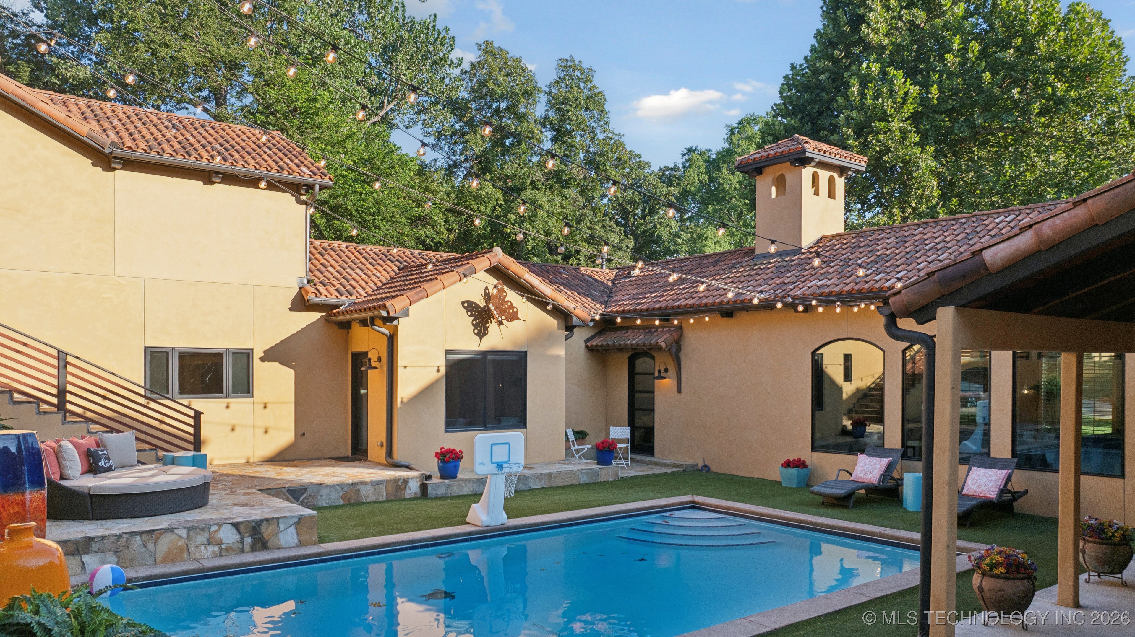 2869 E 72nd Street Property Photo 84