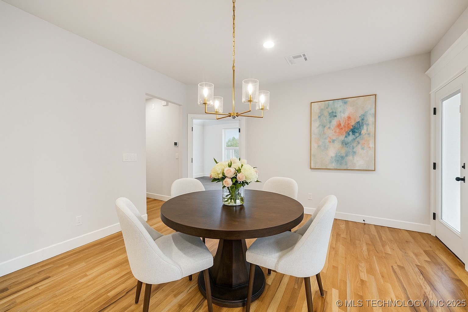 407 N 84th Place Property Photo 10