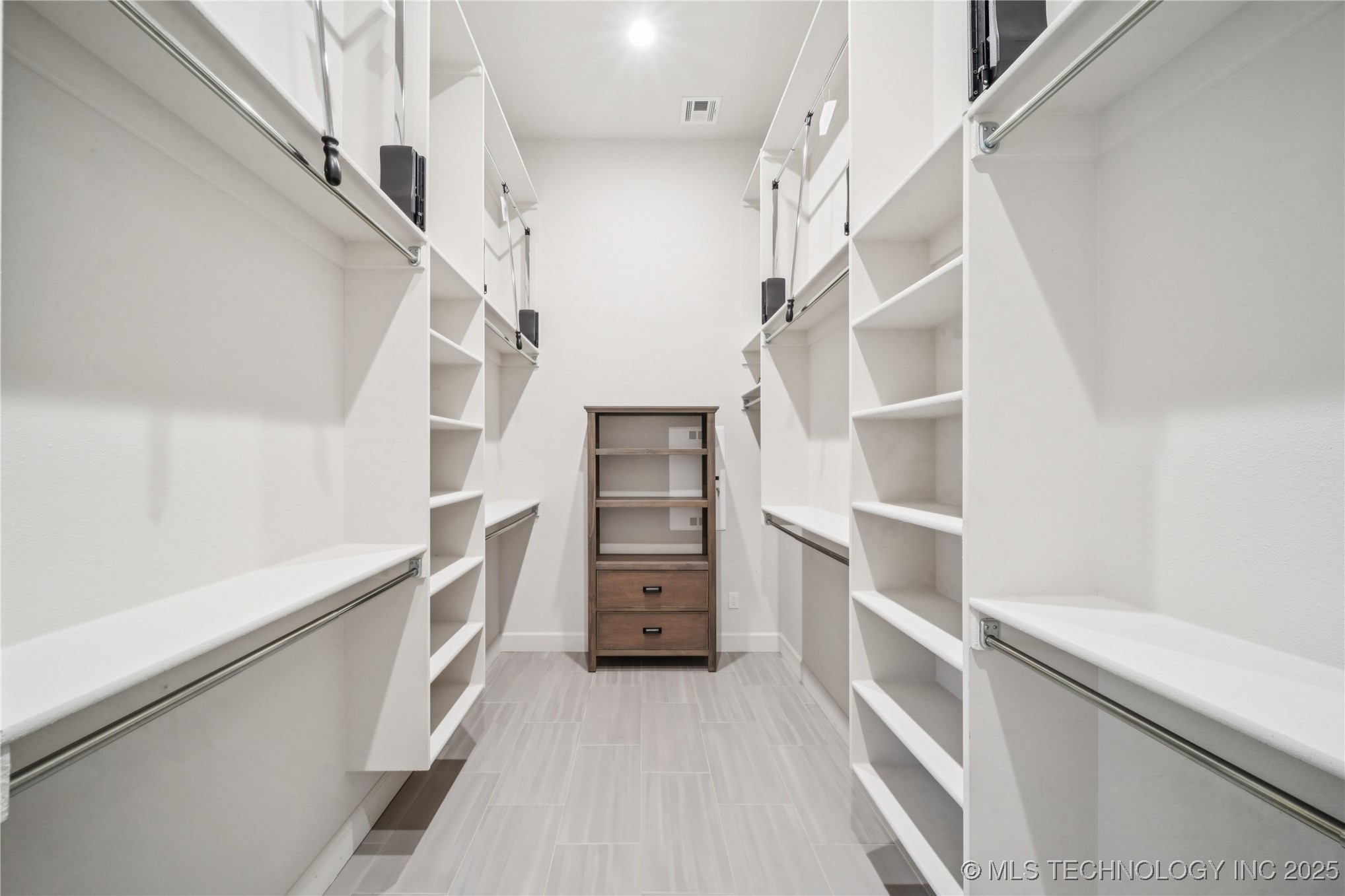 407 N 84th Place Property Photo 15