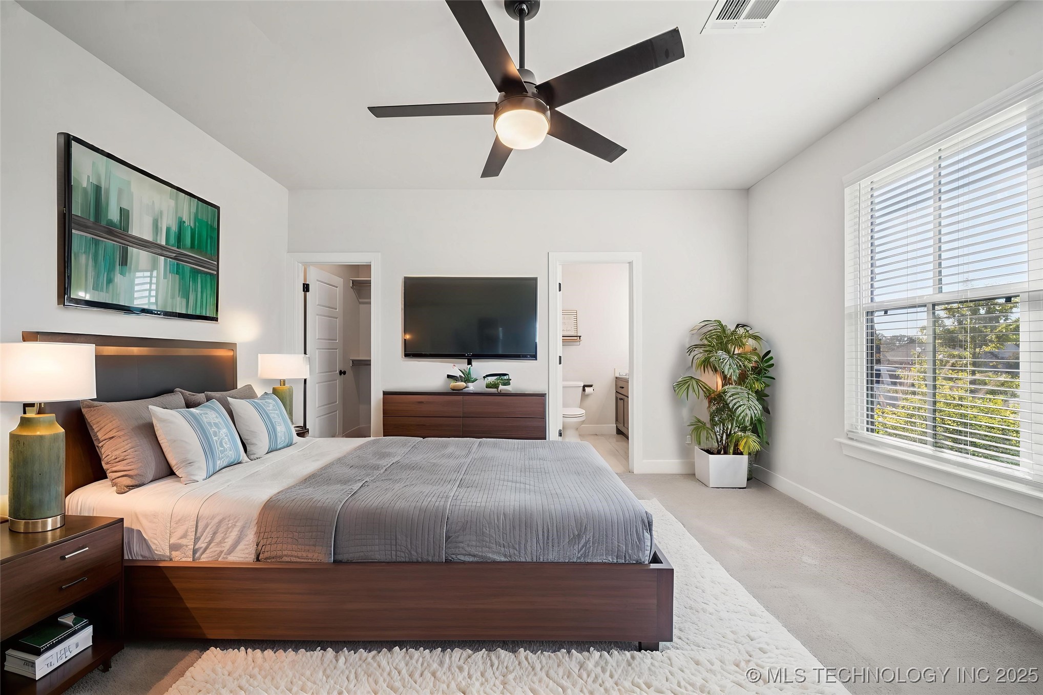 407 N 84th Place Property Photo 19