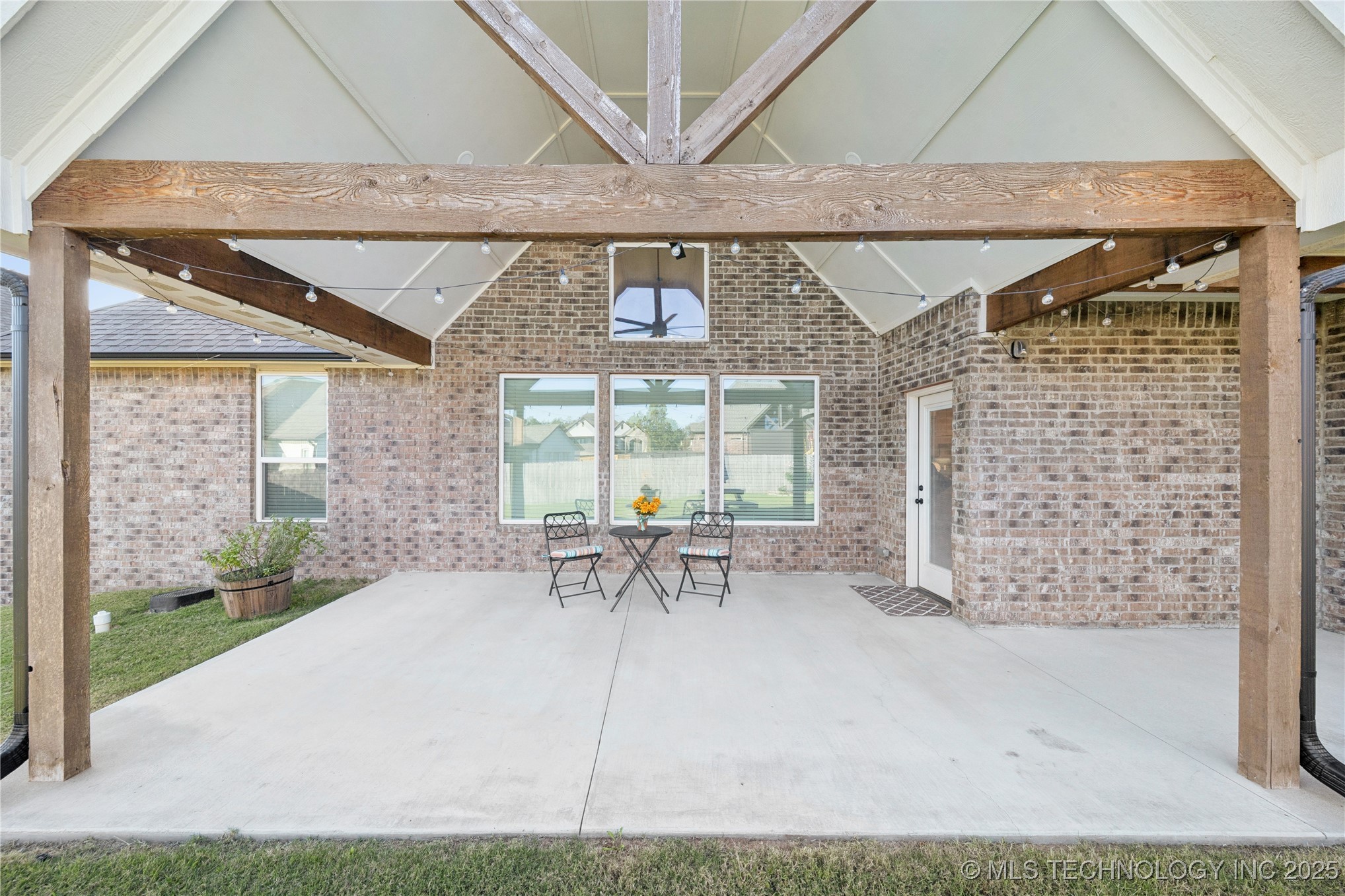 407 N 84th Place Property Photo 27