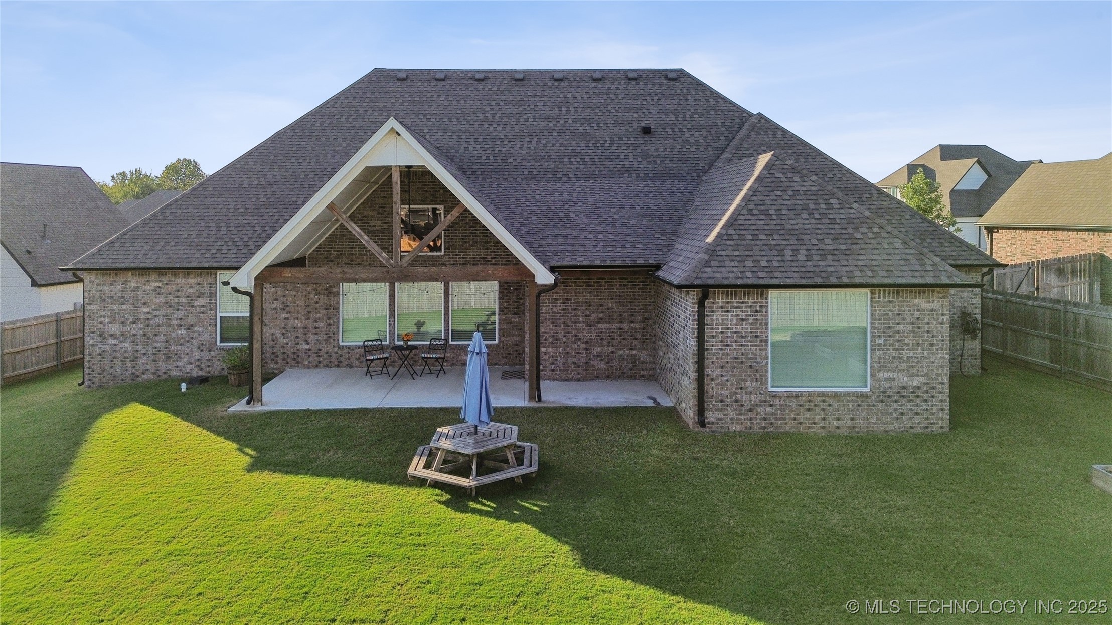 407 N 84th Place Property Photo 28