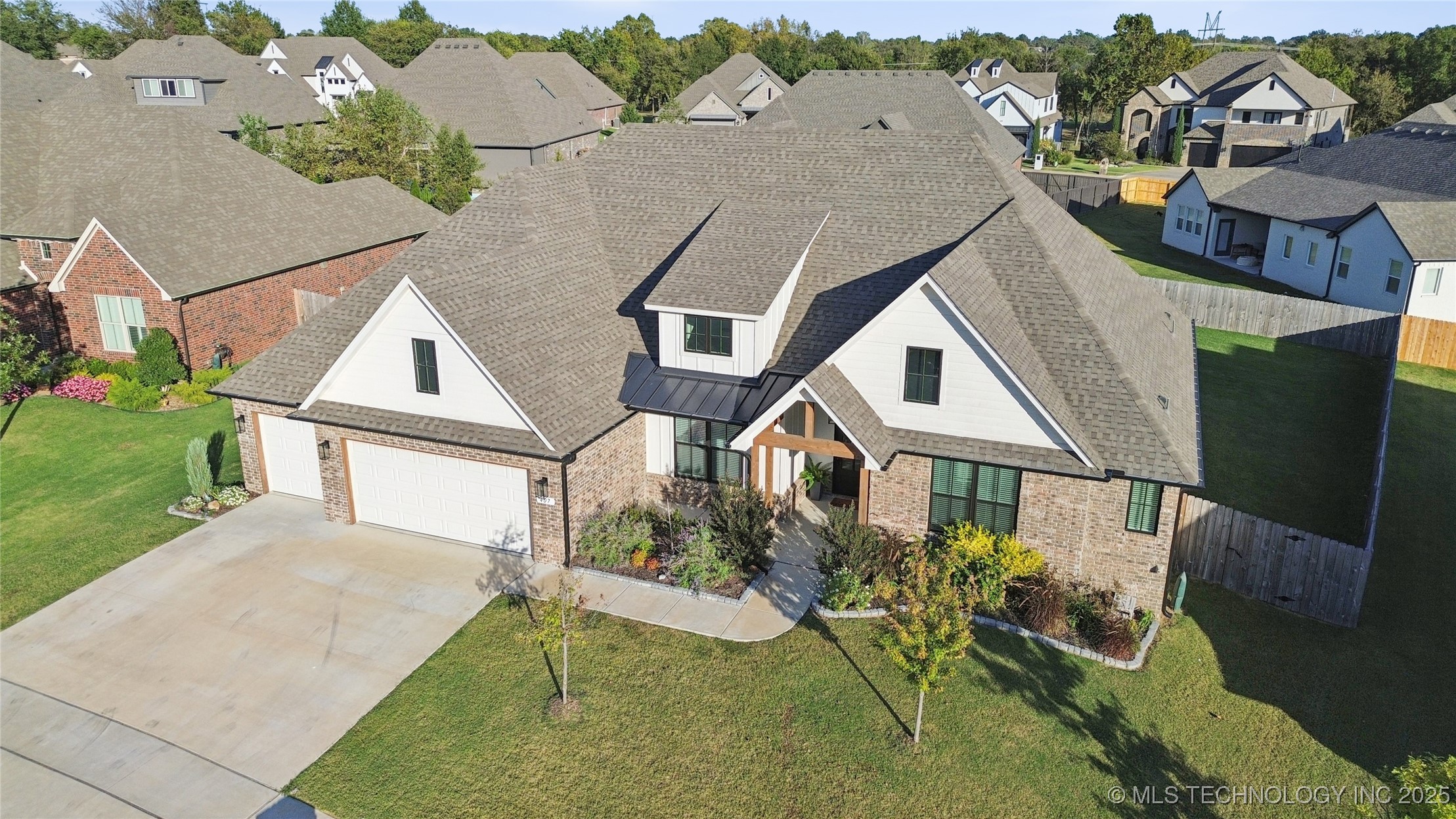 407 N 84th Place Property Photo 30