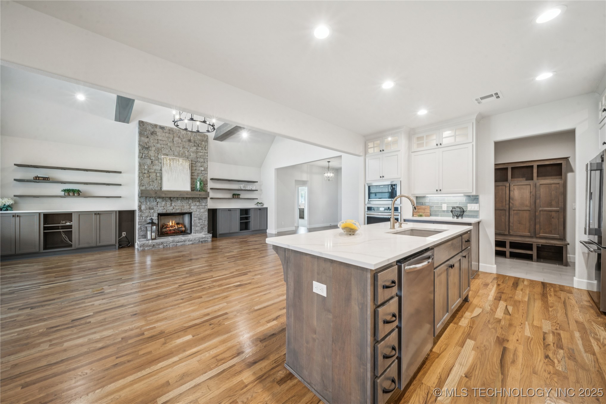 407 N 84th Place Property Photo 38