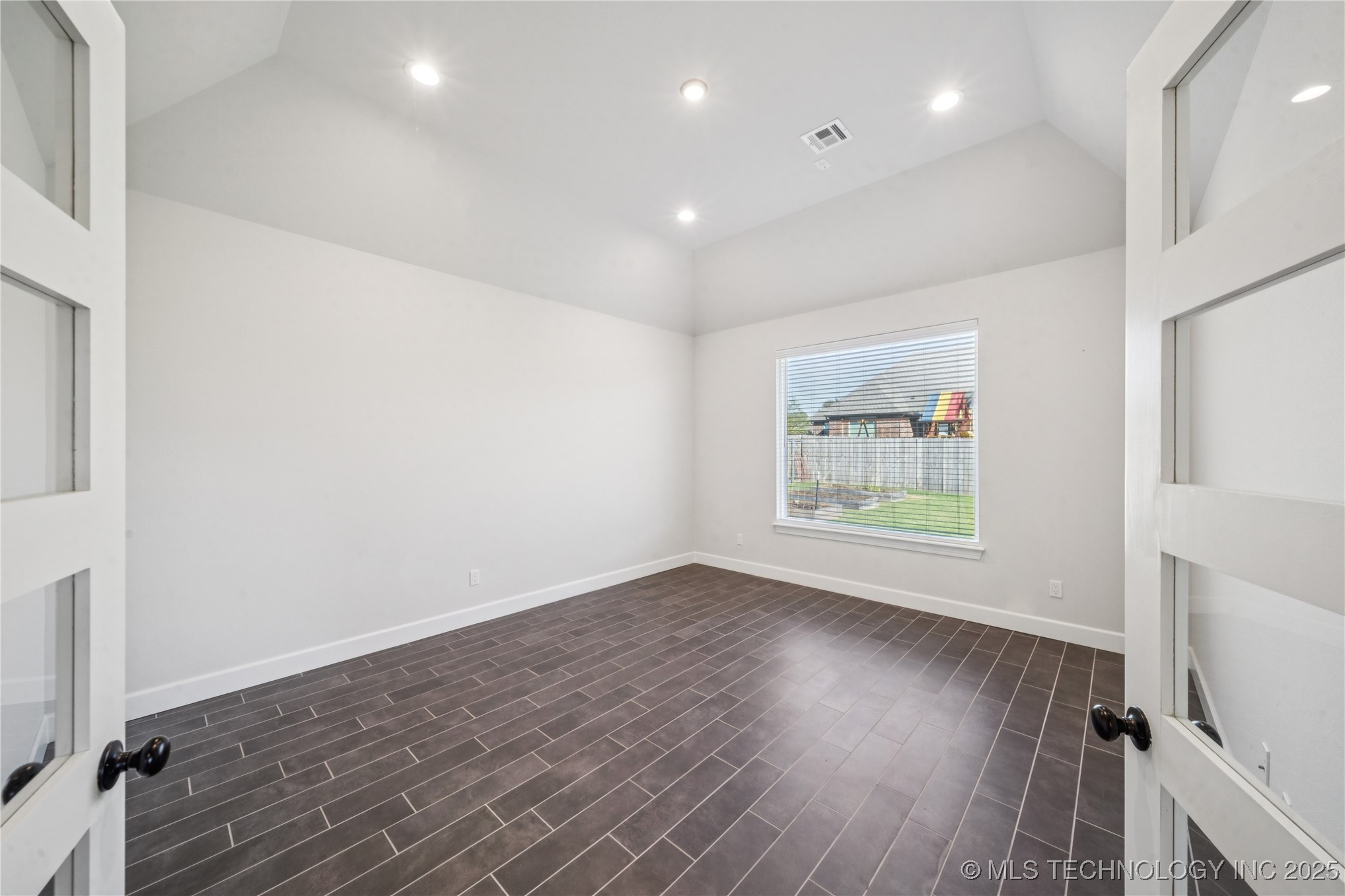 407 N 84th Place Property Photo 45