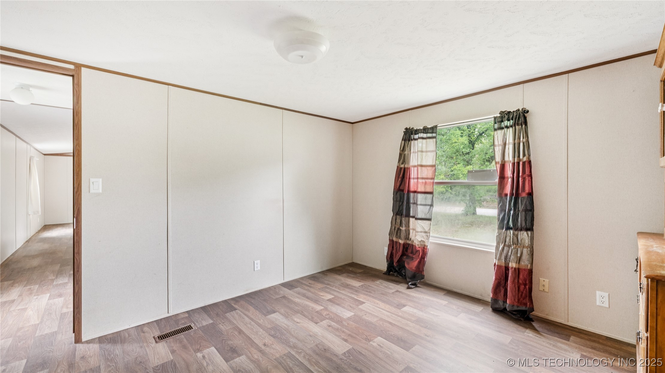 446 S Elm Street Property Photo 12