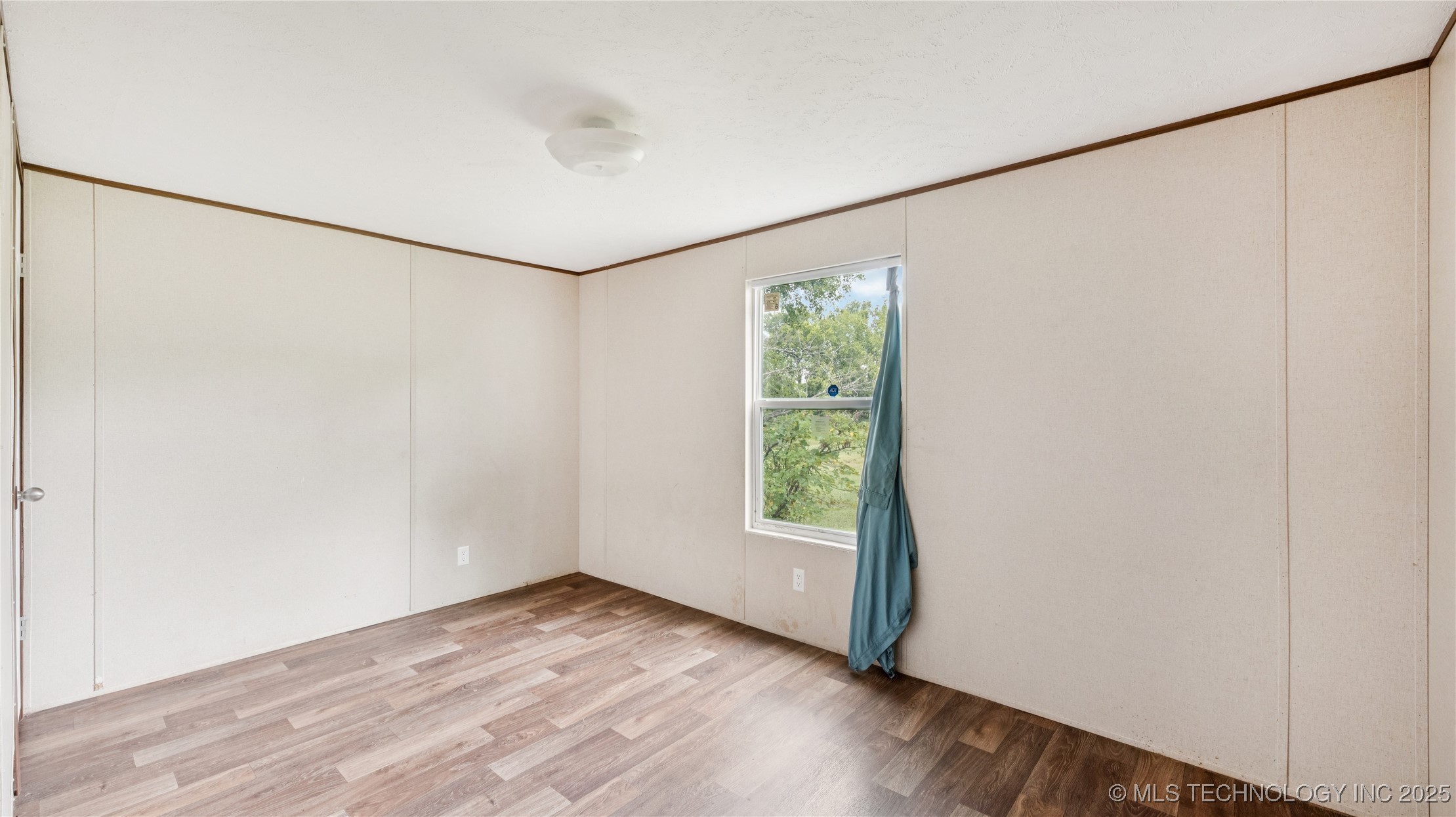 446 S Elm Street Property Photo 15