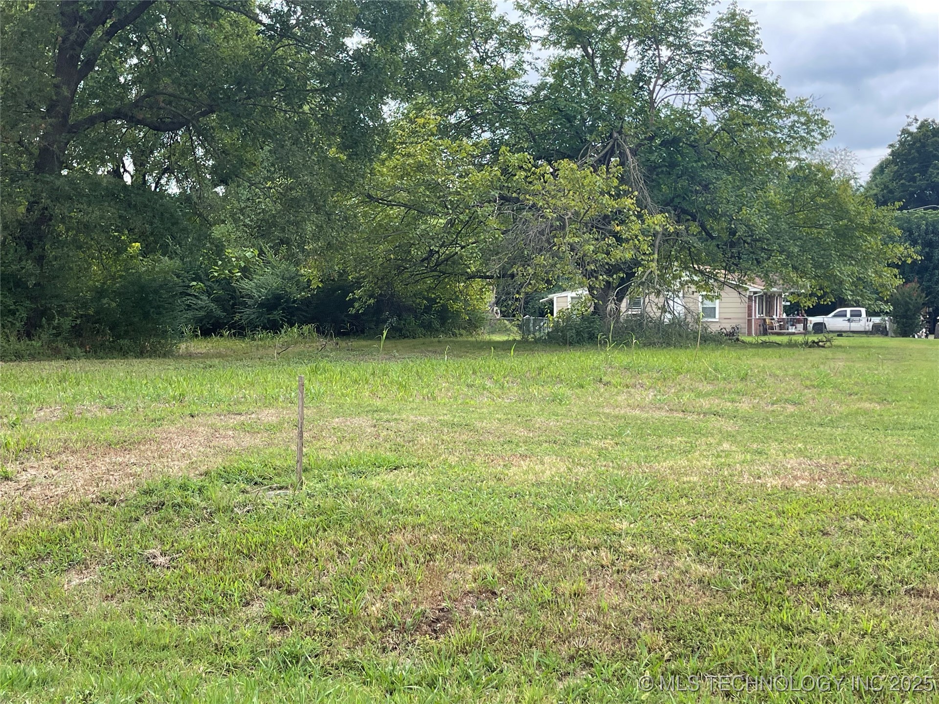 Frankfort Avenue Property Photo 3