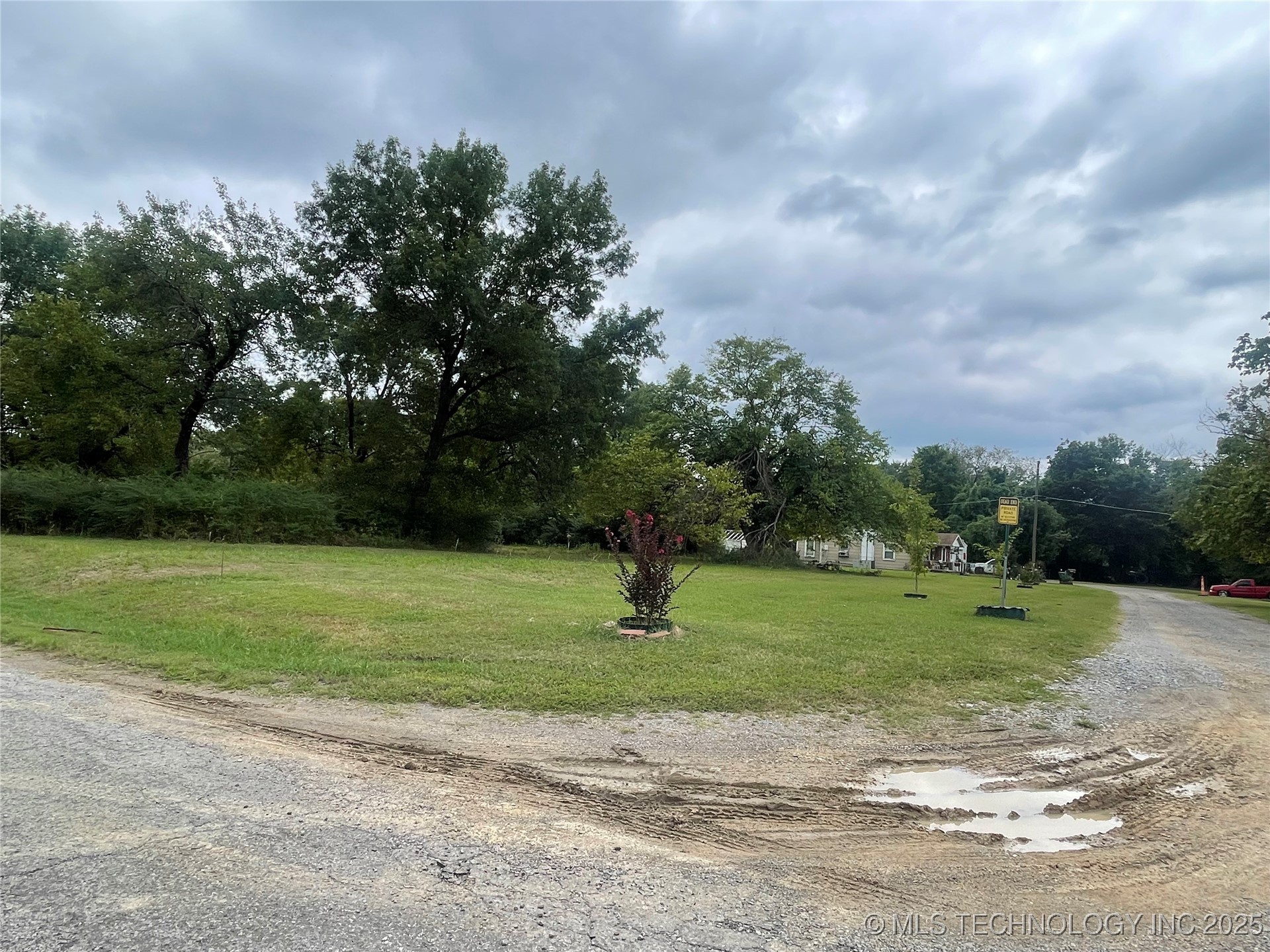 Frankfort Avenue Property Photo 5