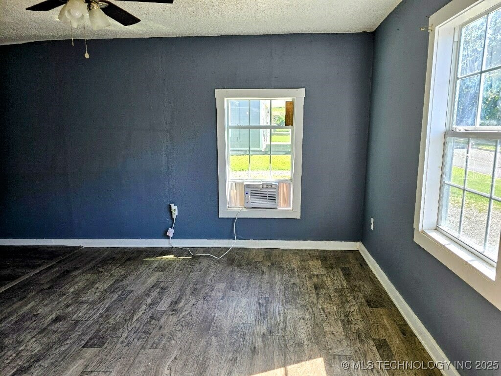 303 S Bluff Property Photo 19