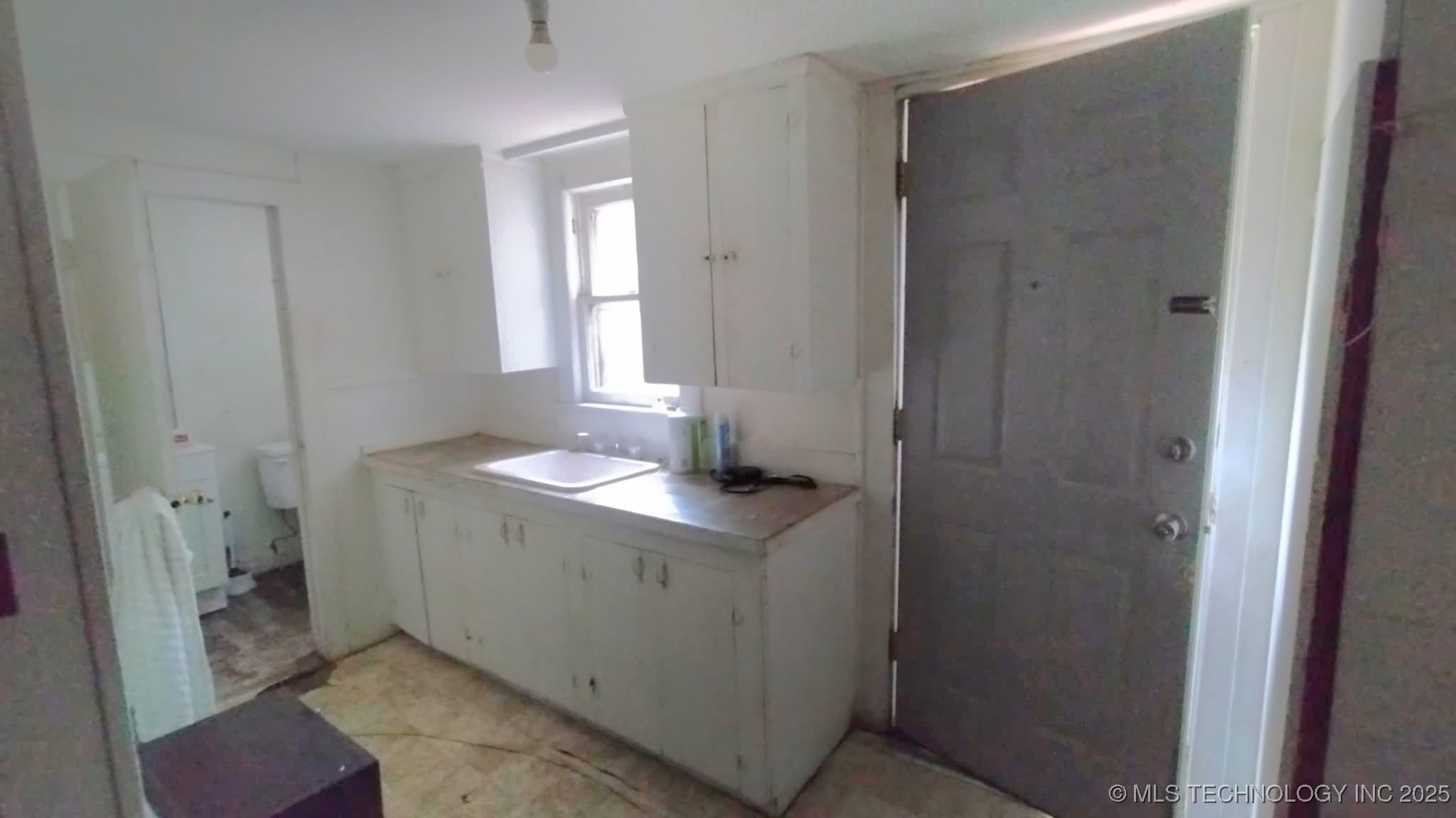 303 S Bluff Property Photo 42