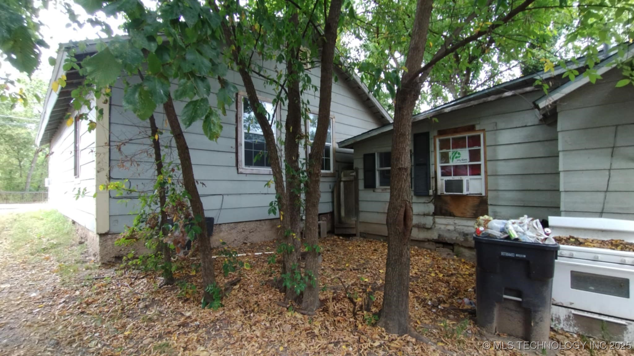 303 S Bluff Property Photo 48