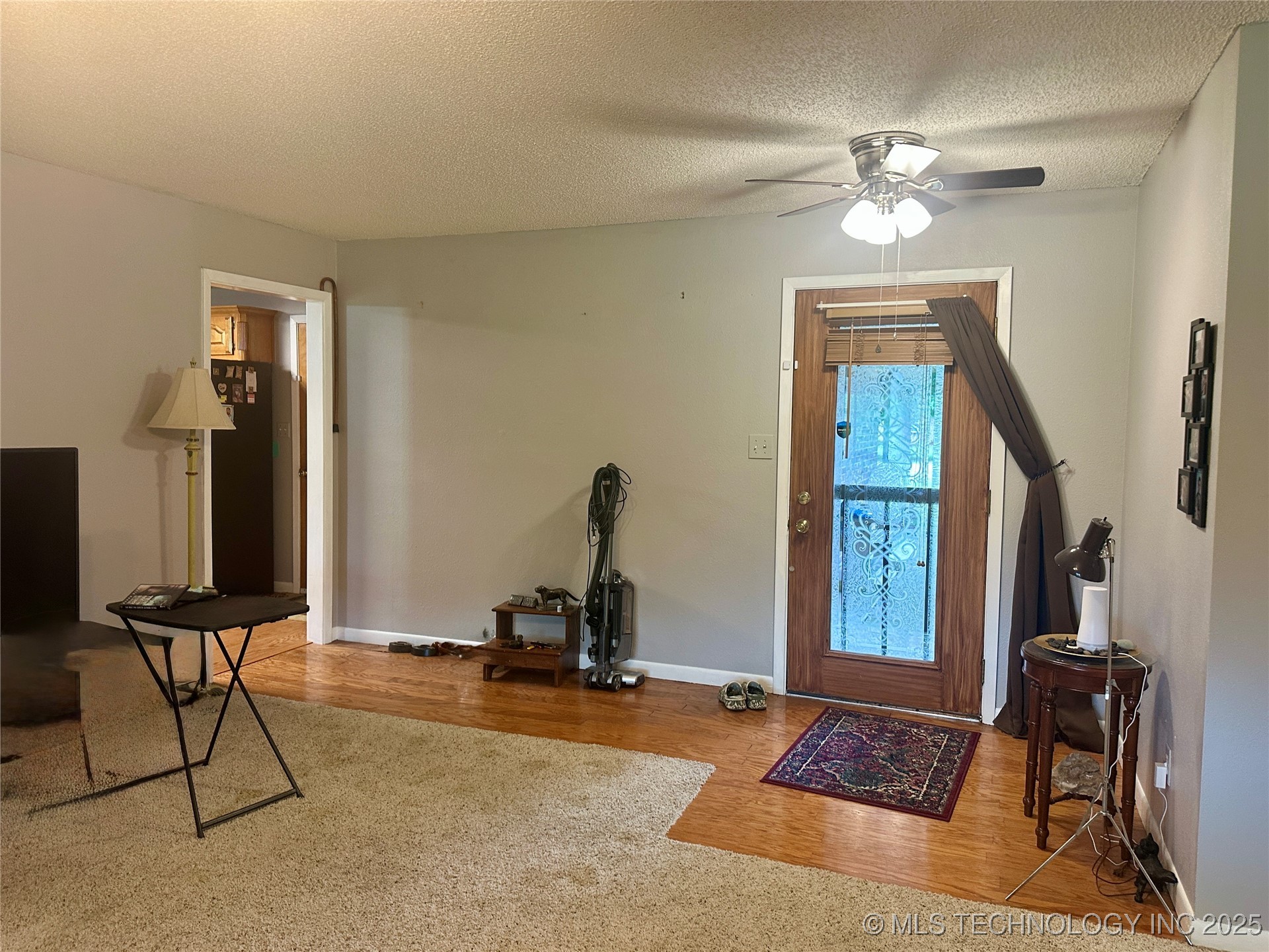 9120 S Horizon Lane Property Photo 2