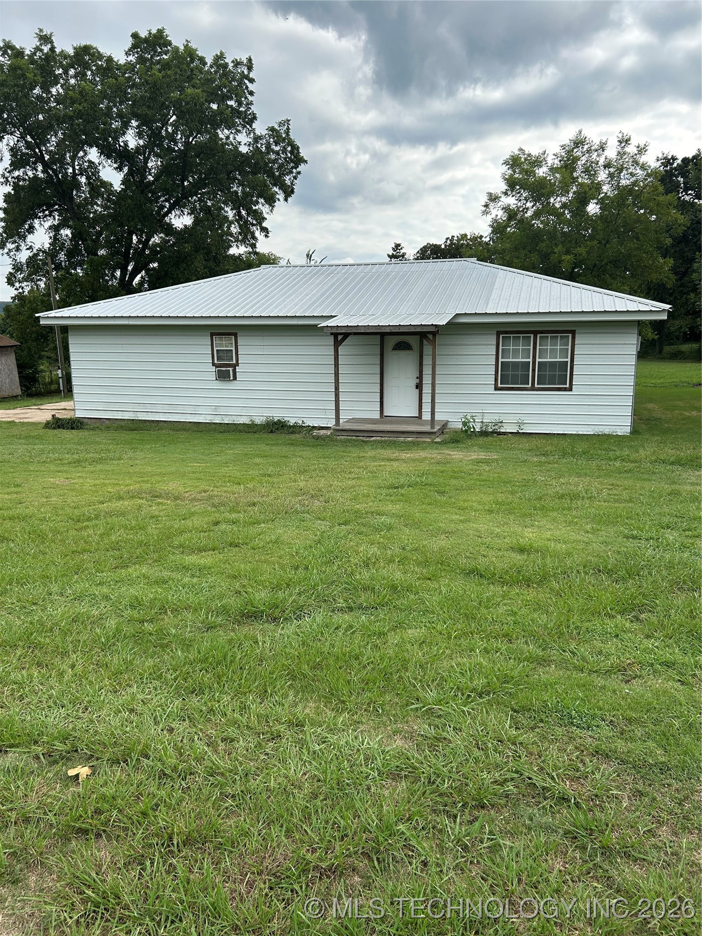 3540 E Cherokee Avenue Property Photo 1