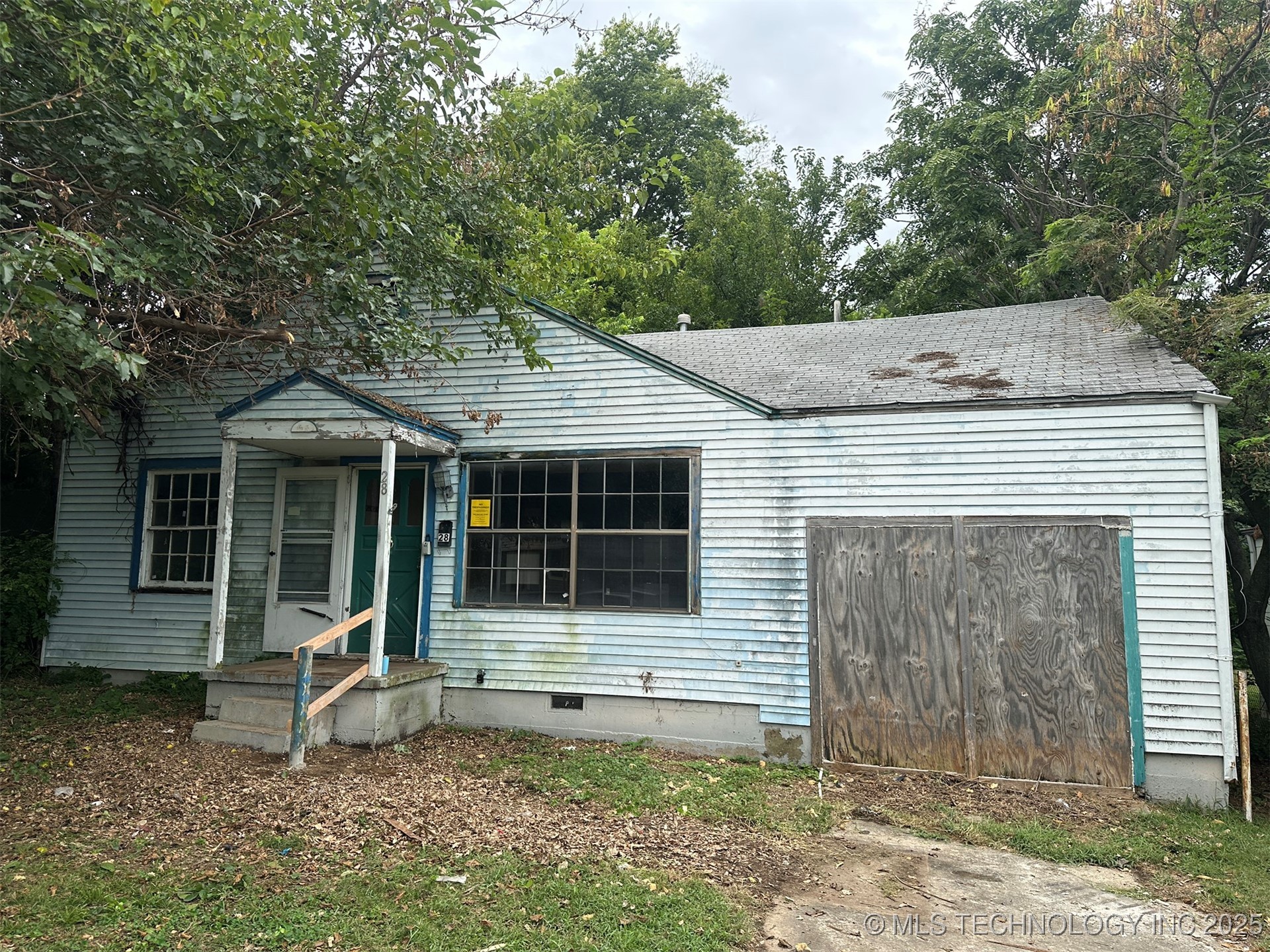 28 S Toledo Avenue Property Photo 4