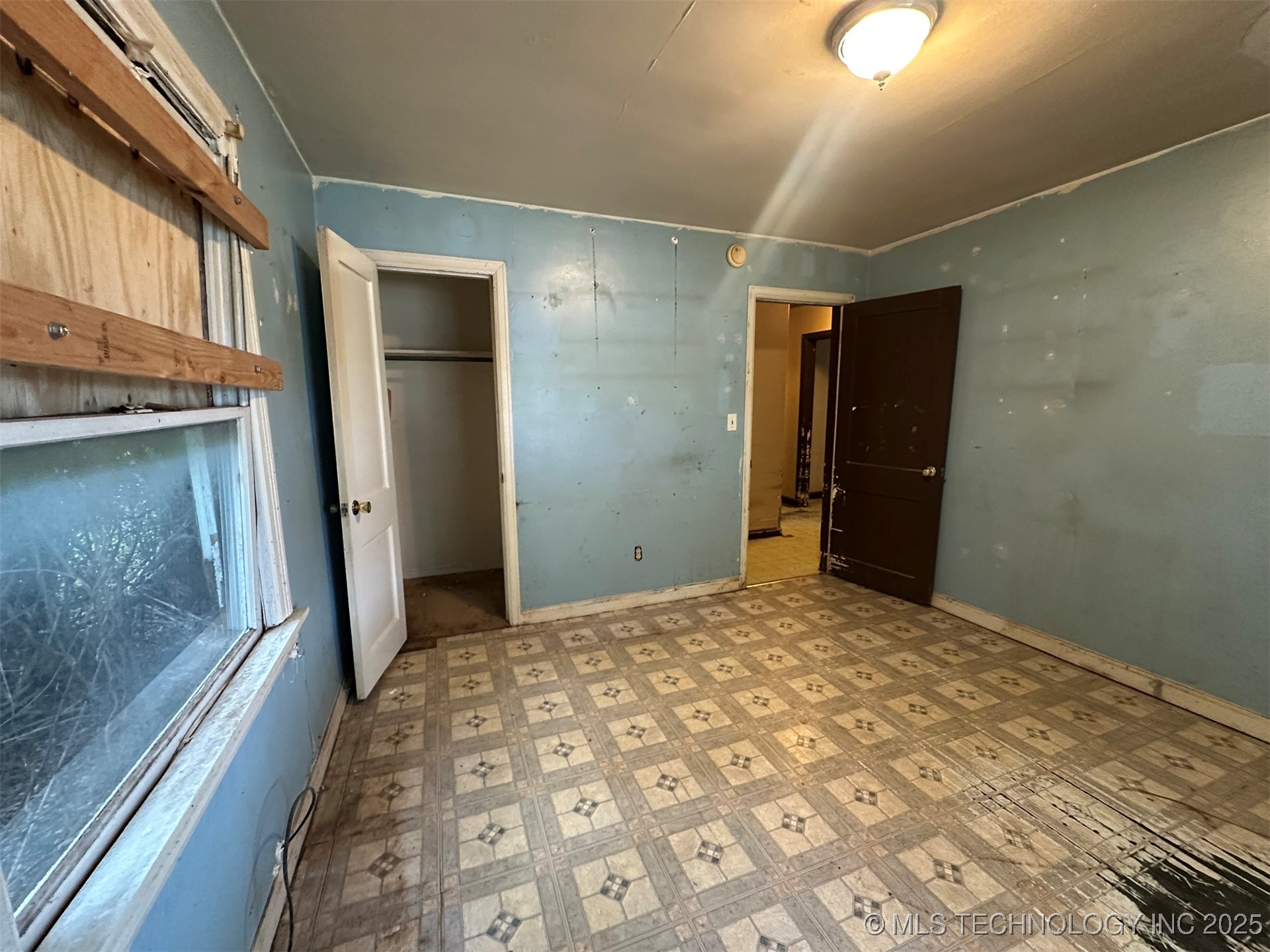 28 S Toledo Avenue Property Photo 10