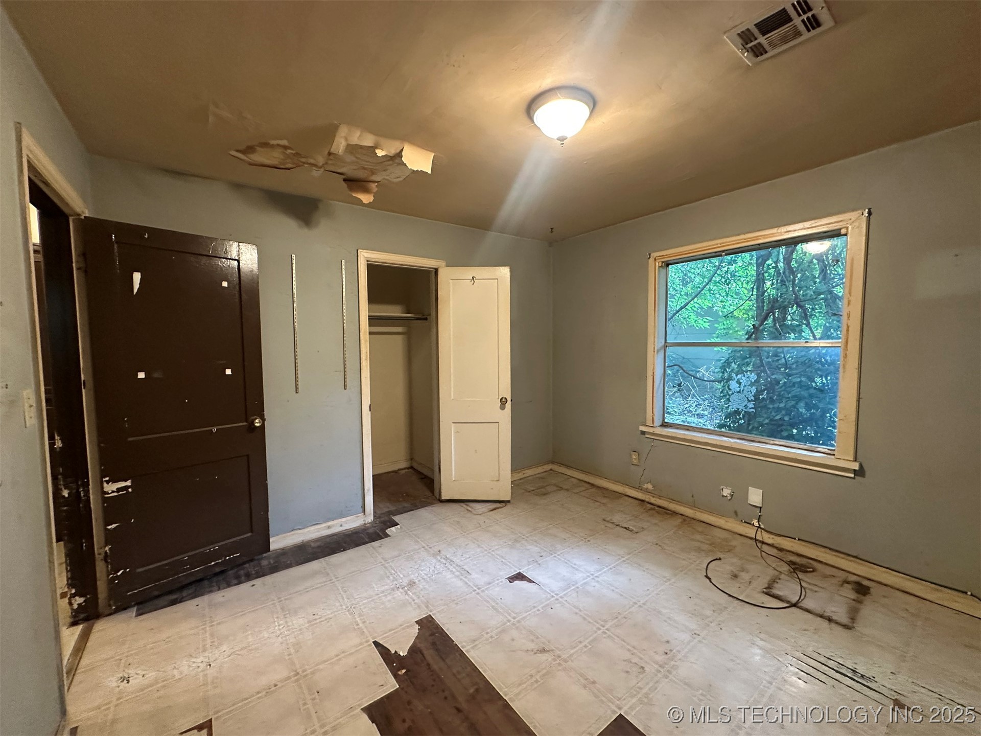 28 S Toledo Avenue Property Photo 13