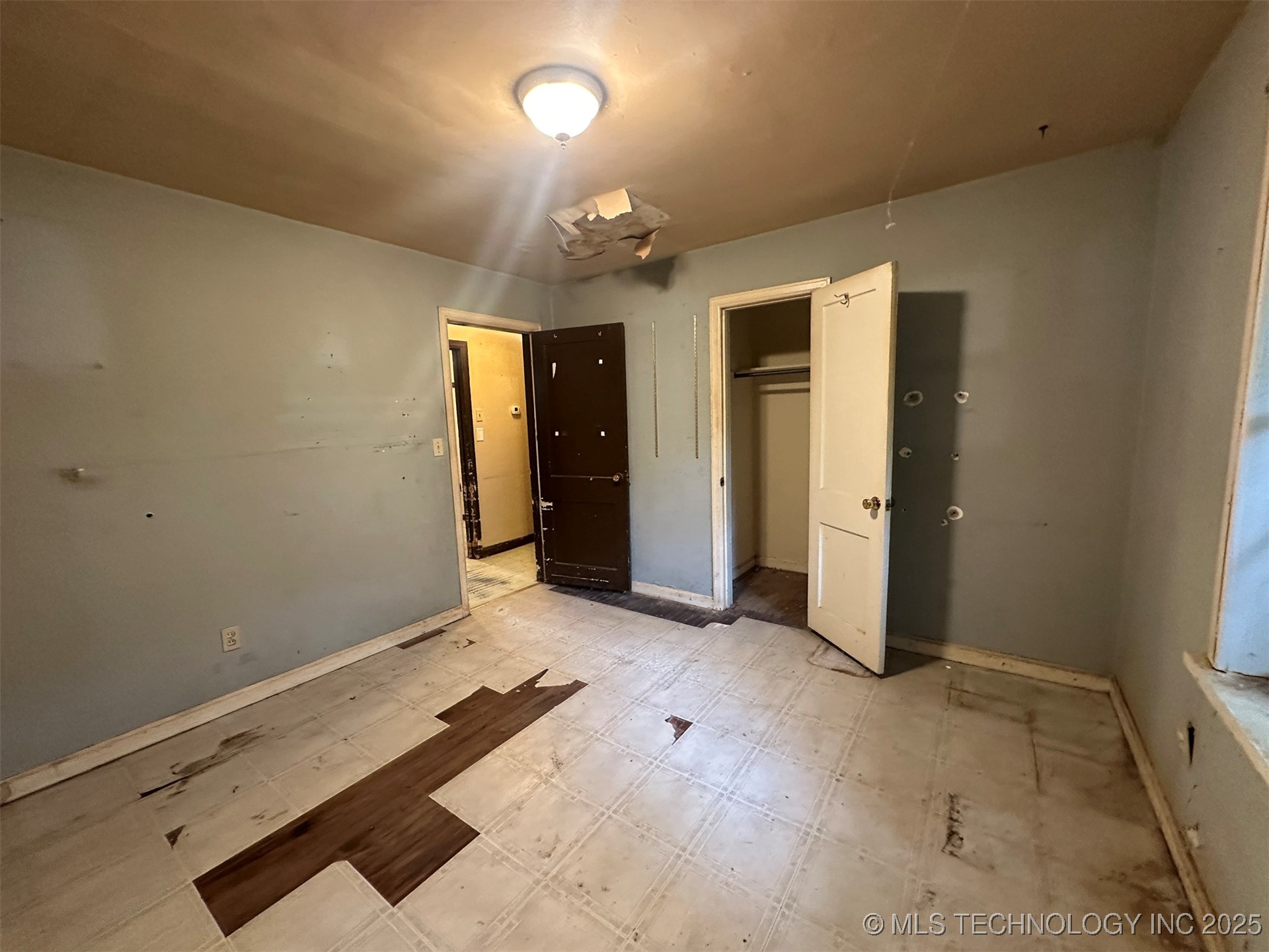 28 S Toledo Avenue Property Photo 14