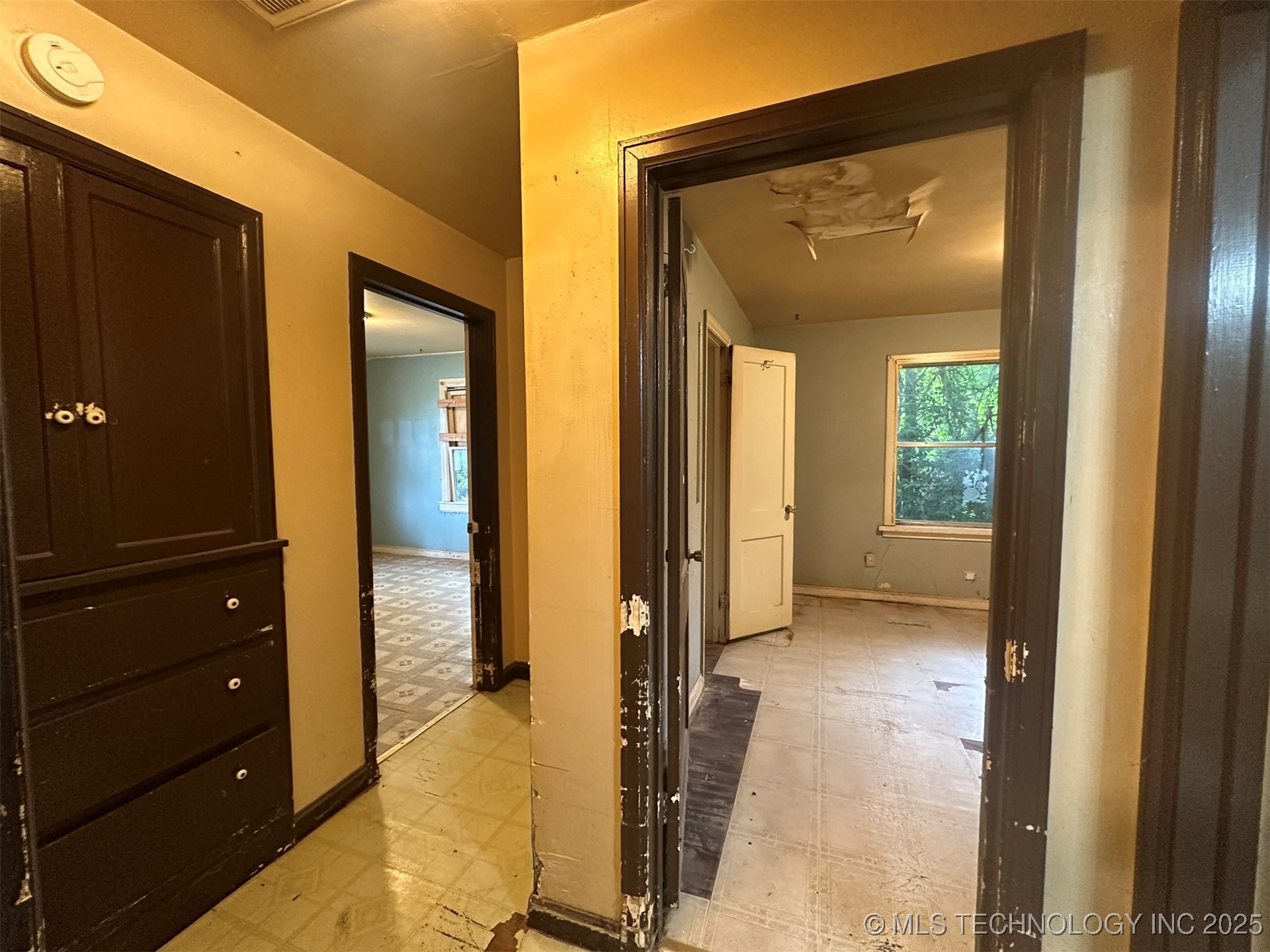 28 S Toledo Avenue Property Photo 18