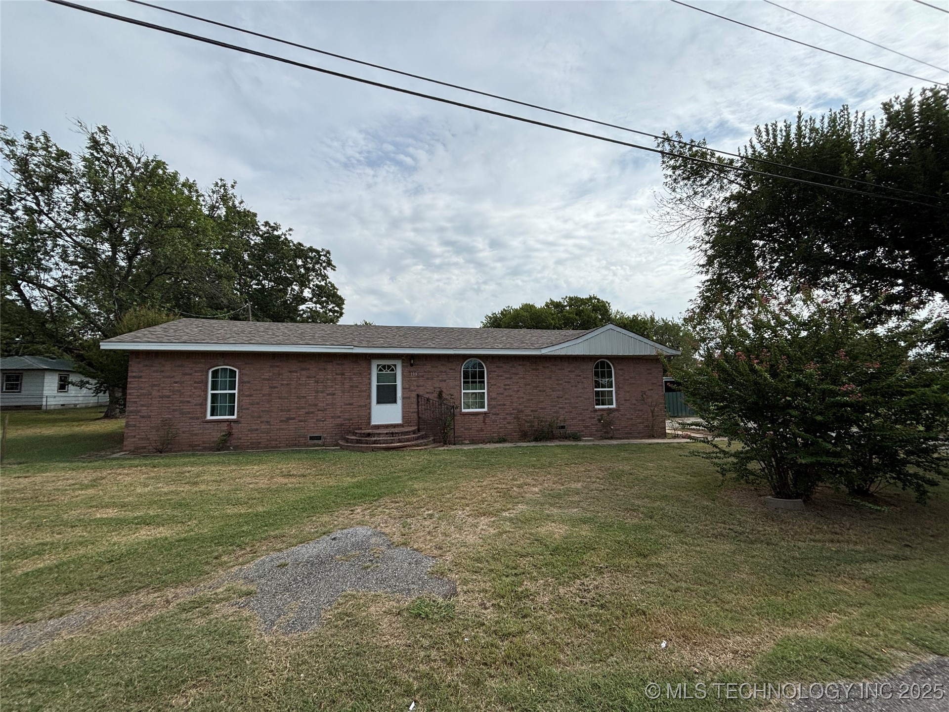 108 W Bryan Avenue Property Photo 11