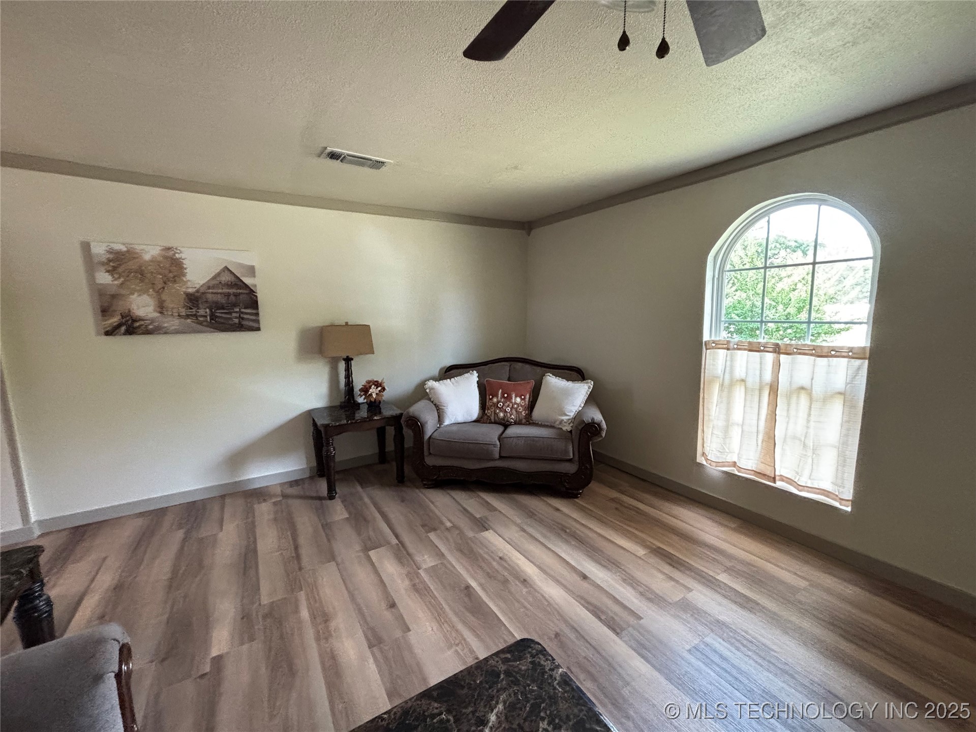 108 W Bryan Avenue Property Photo 14