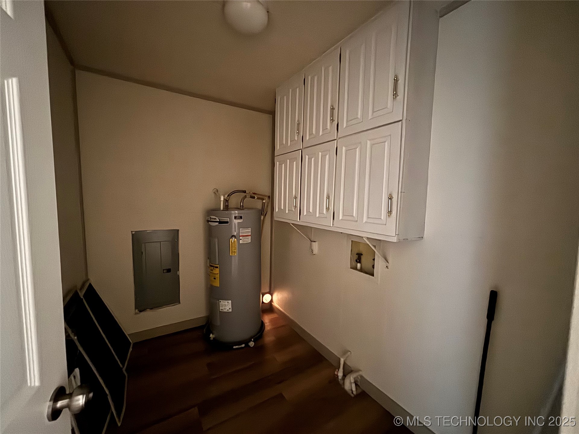 108 W Bryan Avenue Property Photo 31