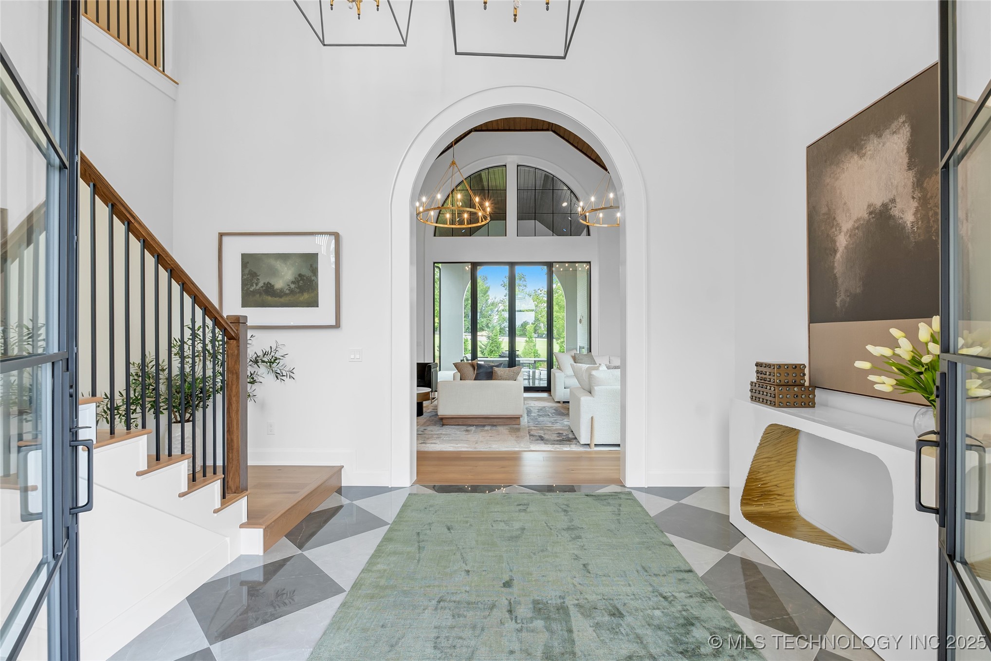 10604 S Holley Street Property Photo 7