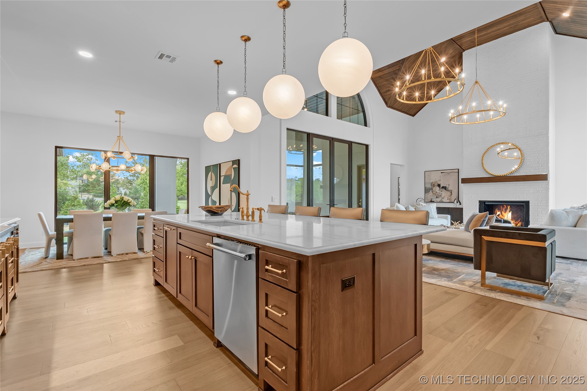 10604 S Holley Street Property Photo 19