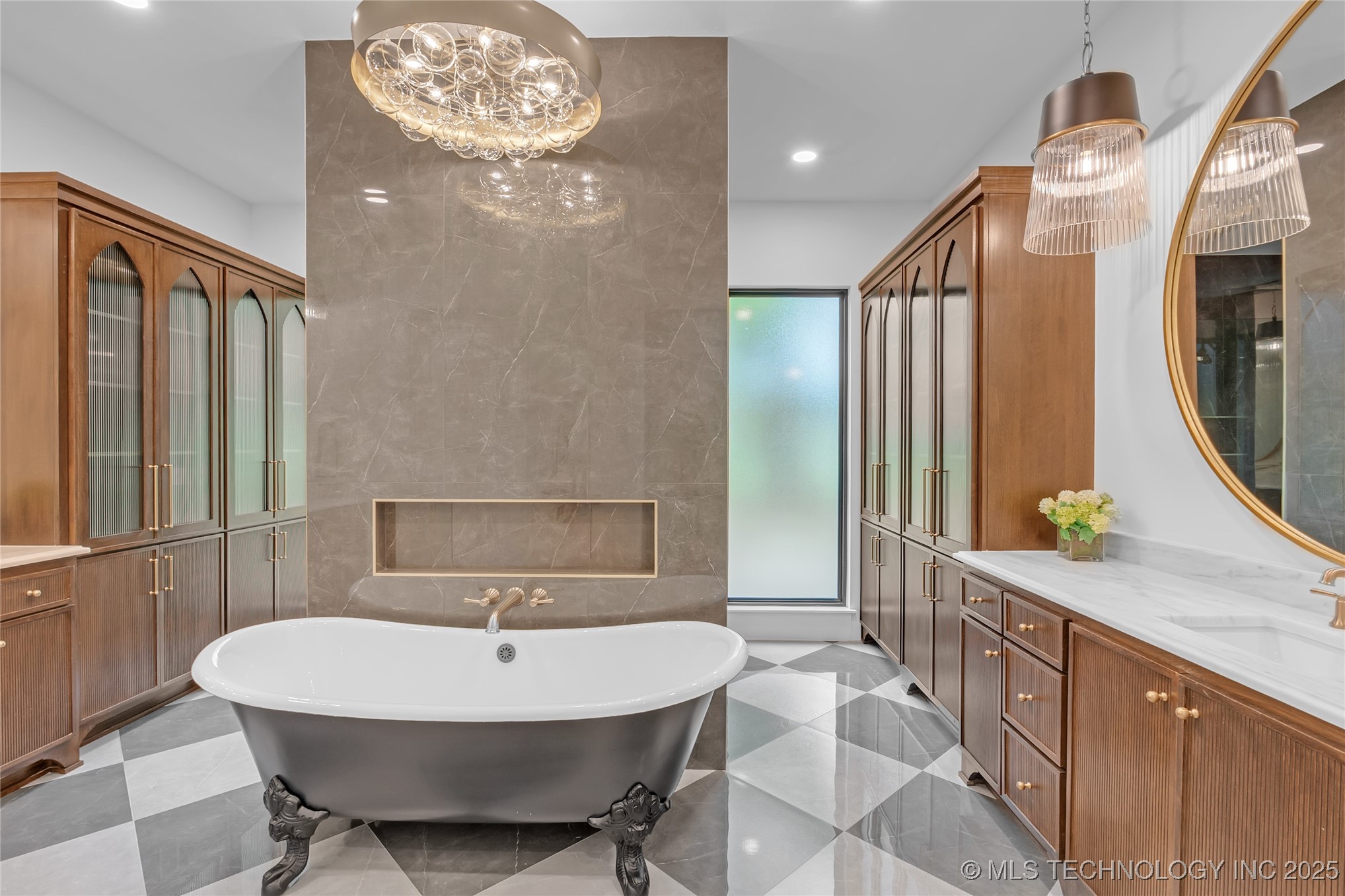 10604 S Holley Street Property Photo 30