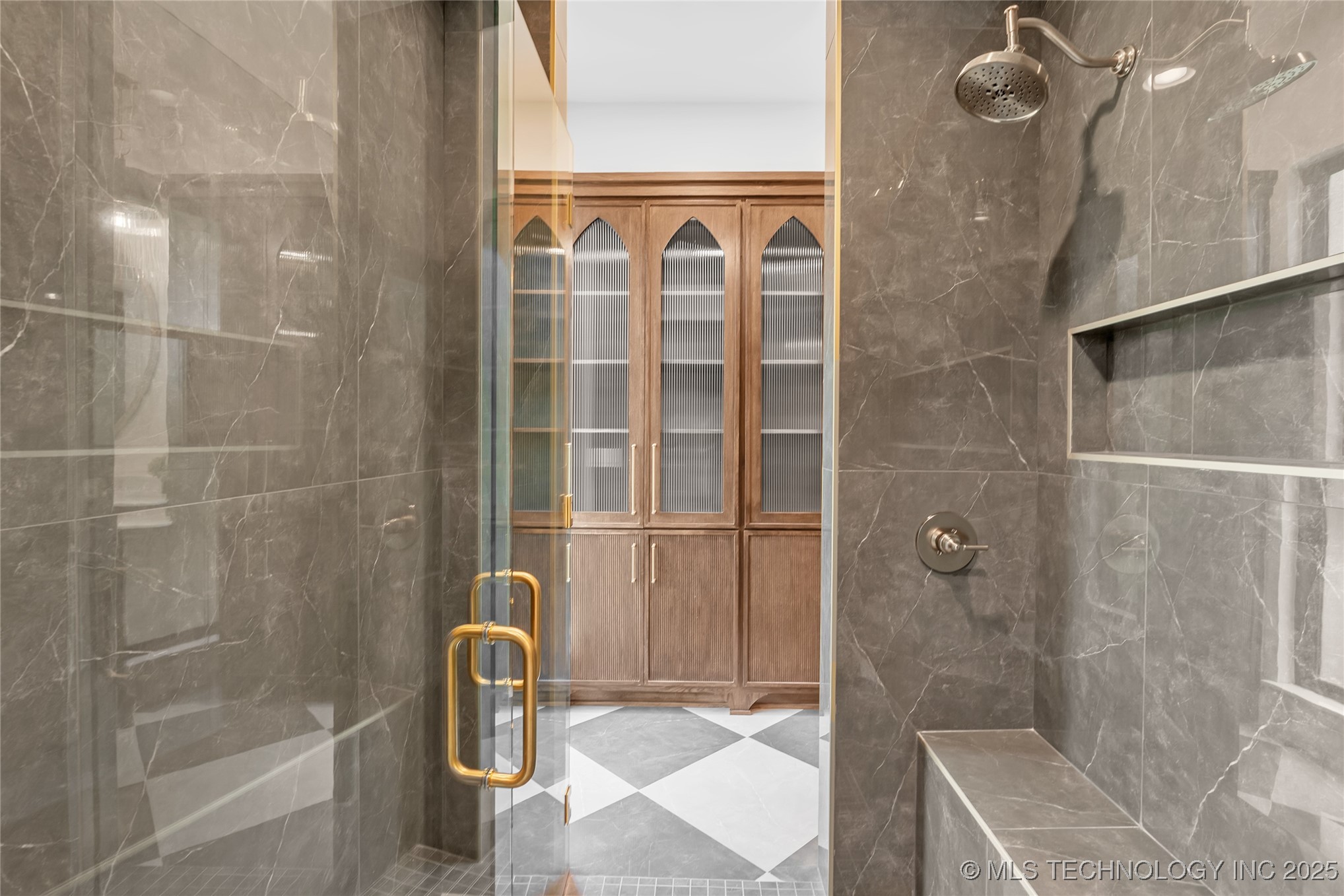 10604 S Holley Street Property Photo 33