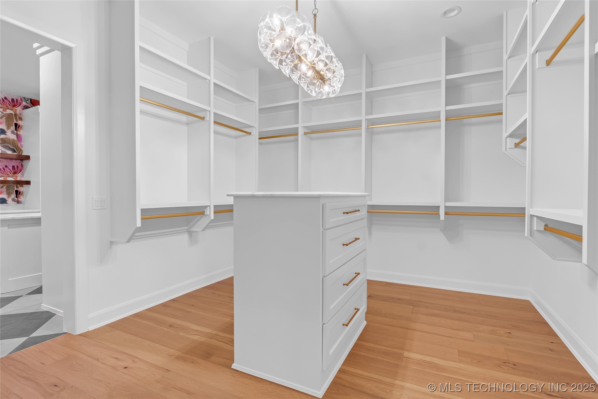 10604 S Holley Street Property Photo 34