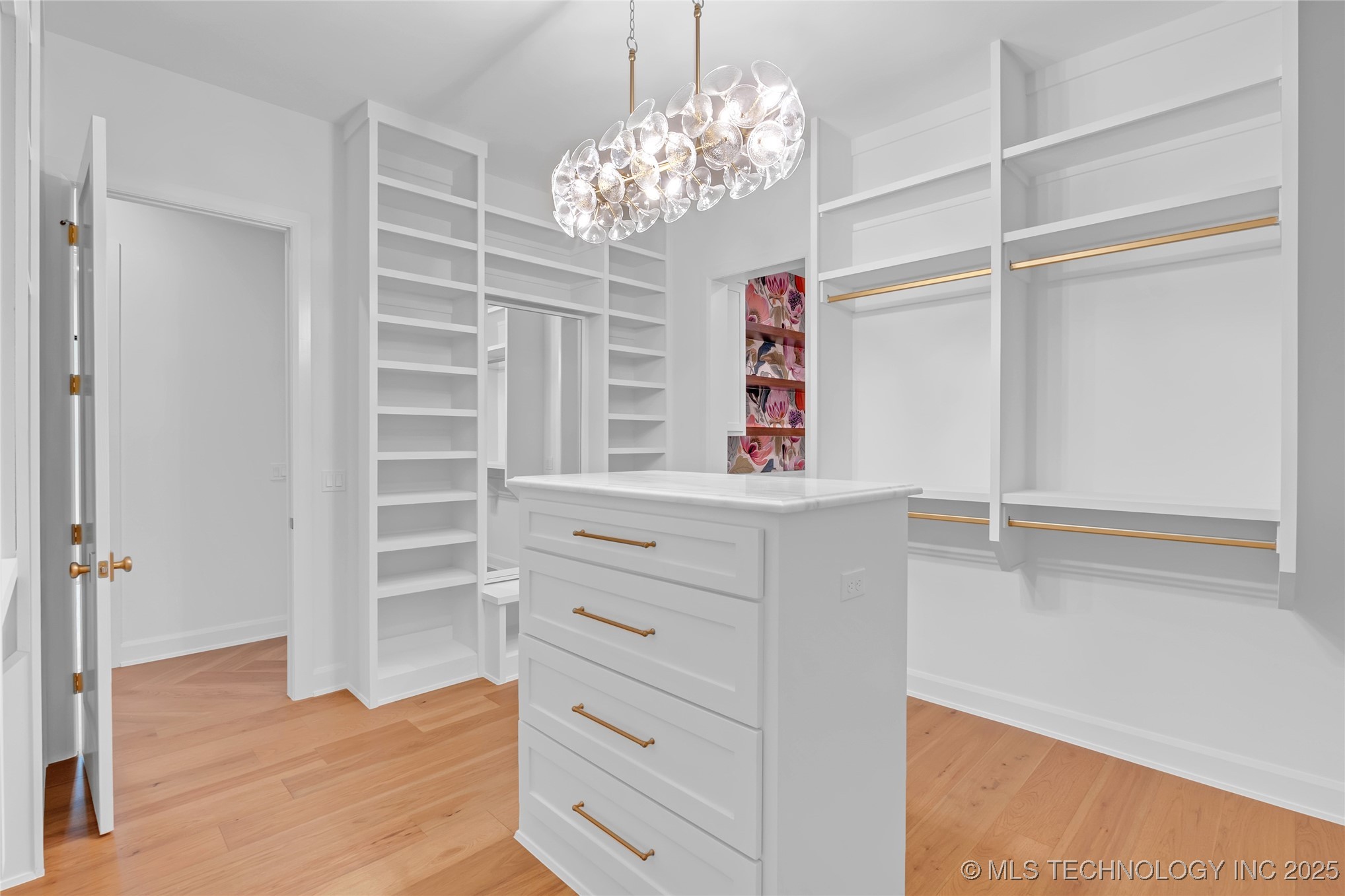 10604 S Holley Street Property Photo 35