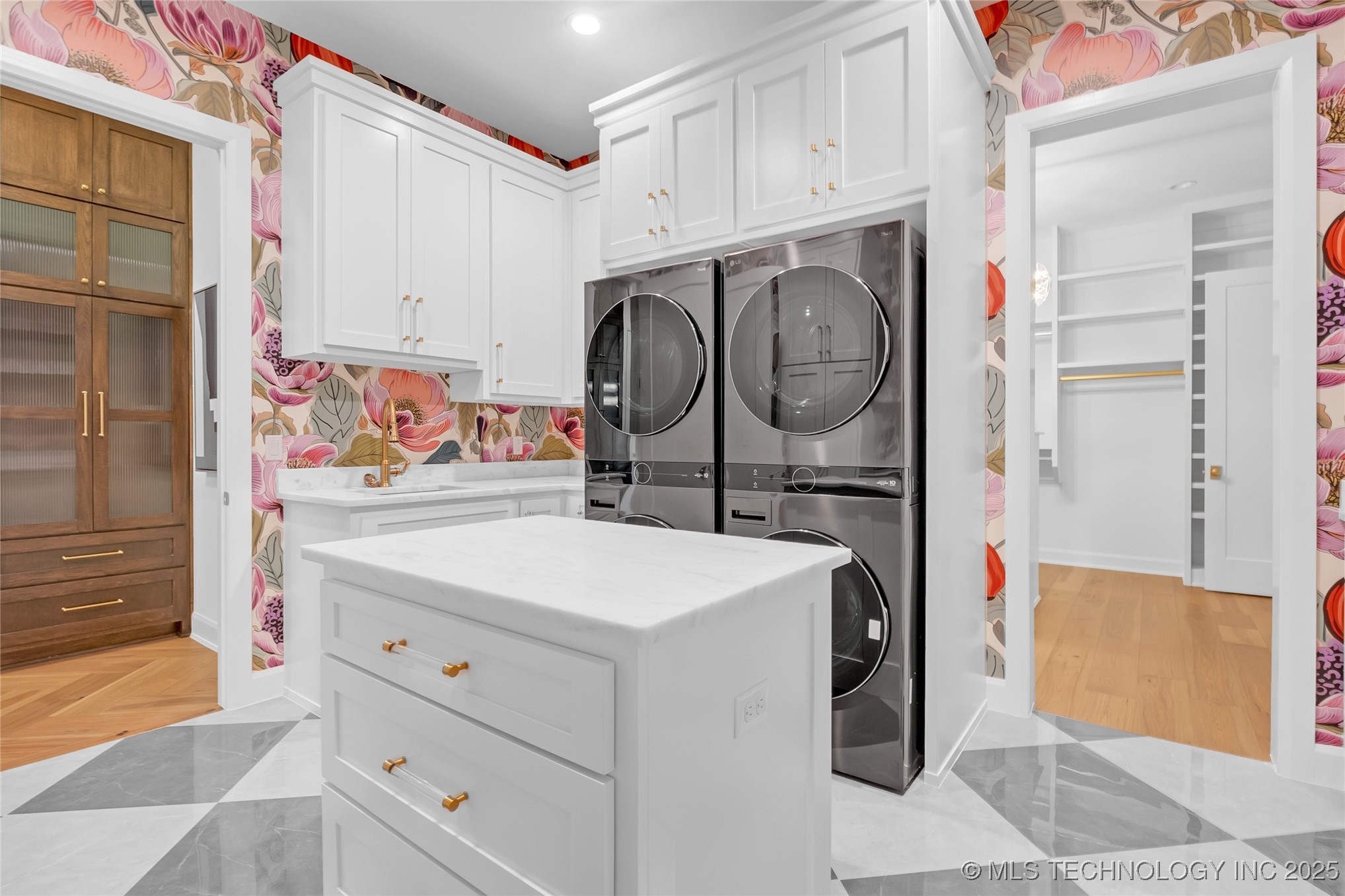 10604 S Holley Street Property Photo 39