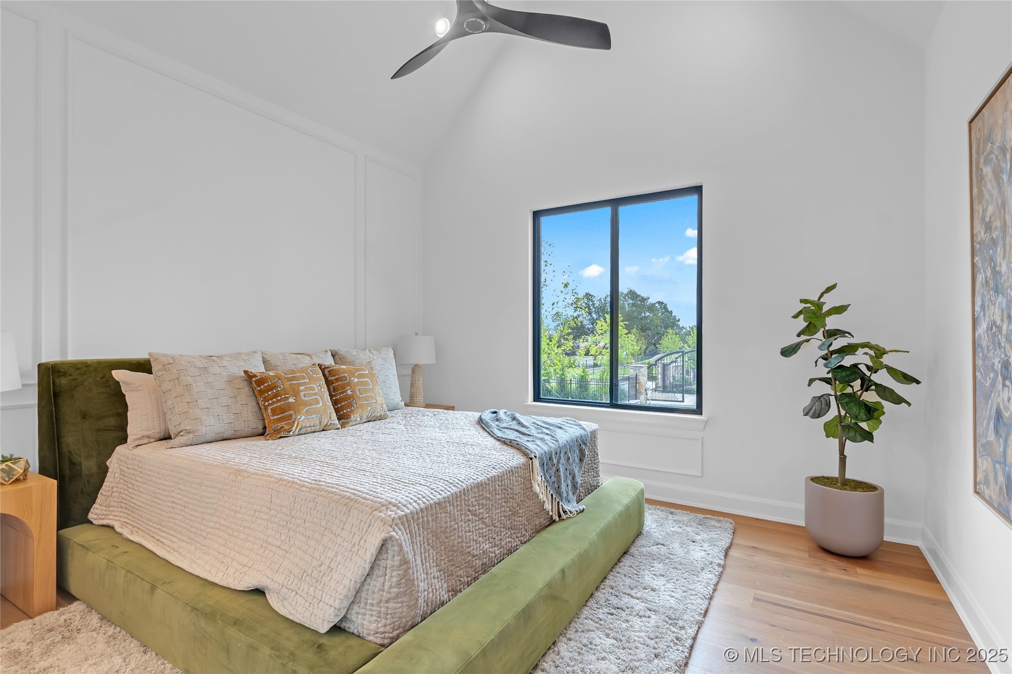 10604 S Holley Street Property Photo 44