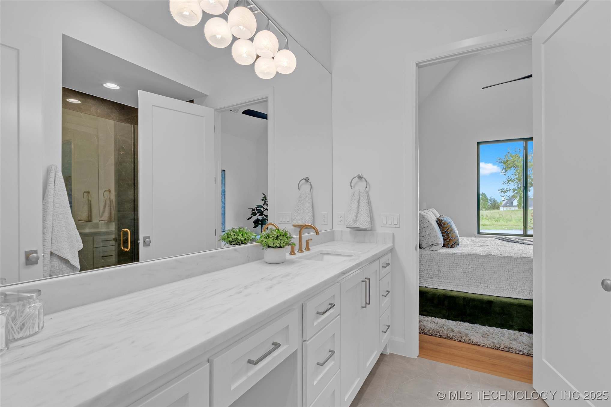 10604 S Holley Street Property Photo 47