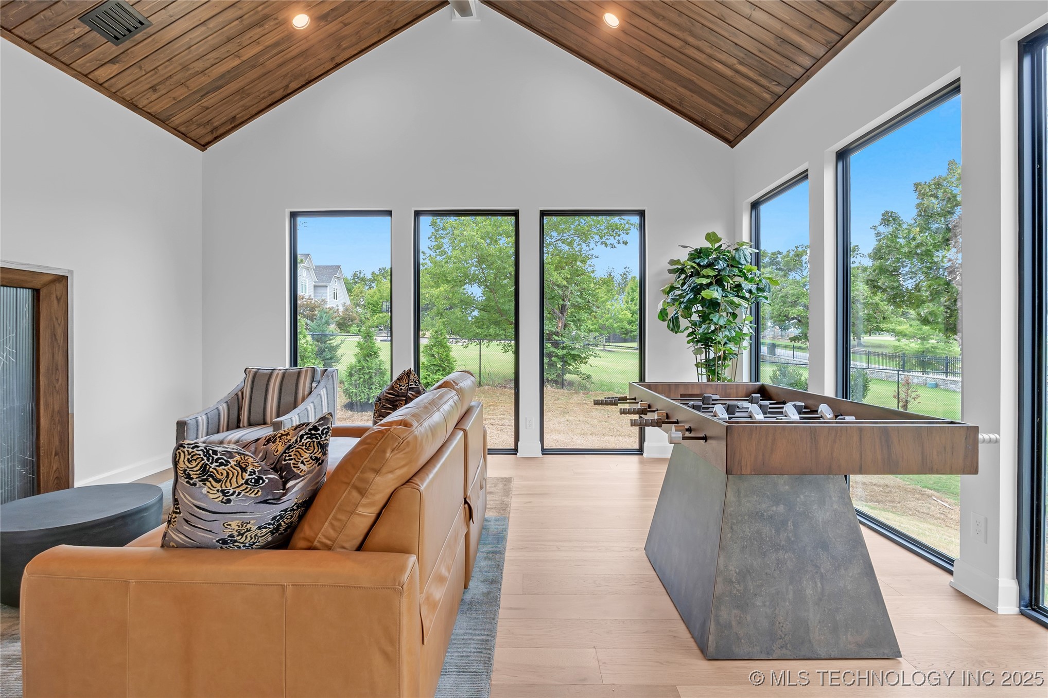 10604 S Holley Street Property Photo 51