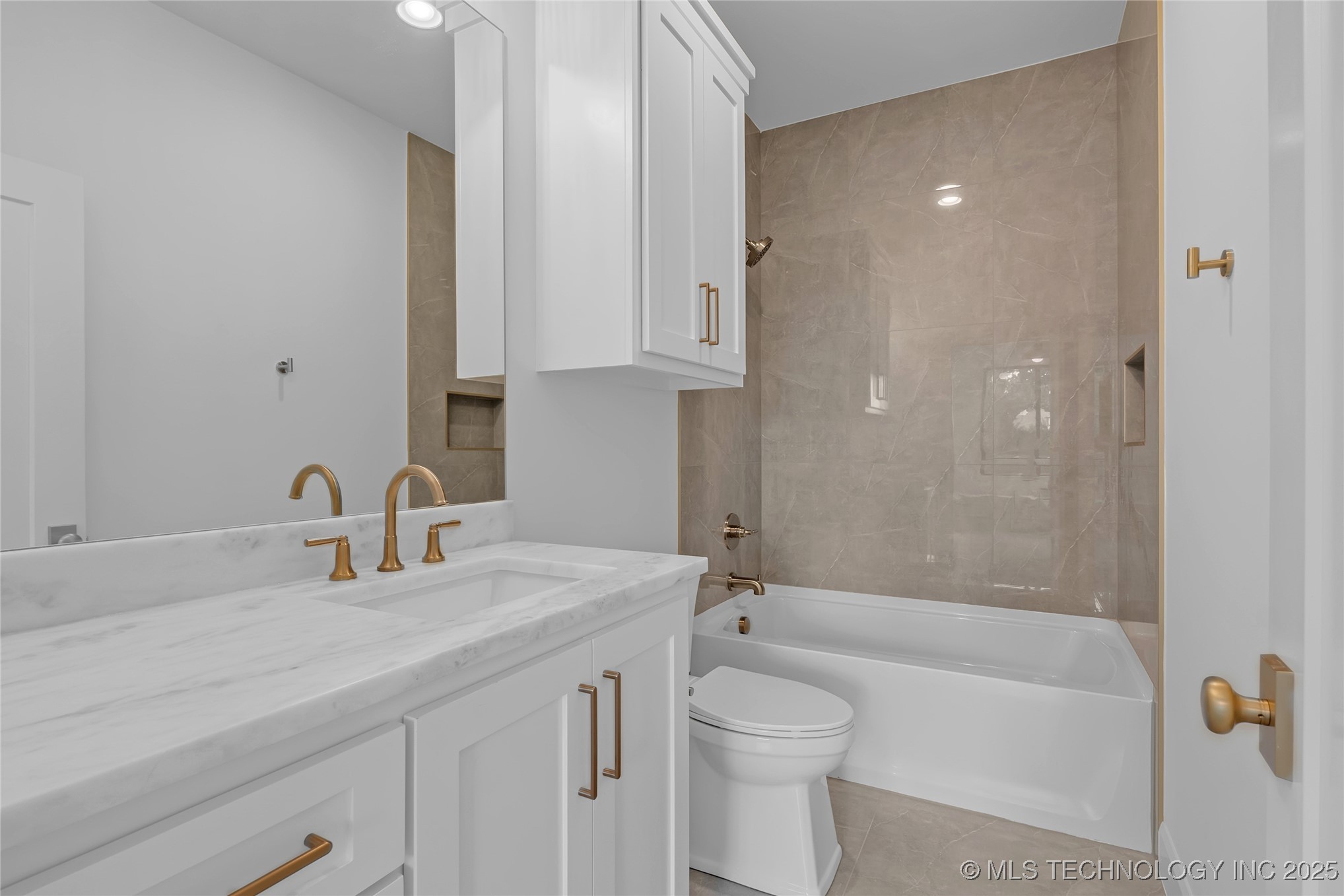 10604 S Holley Street Property Photo 58