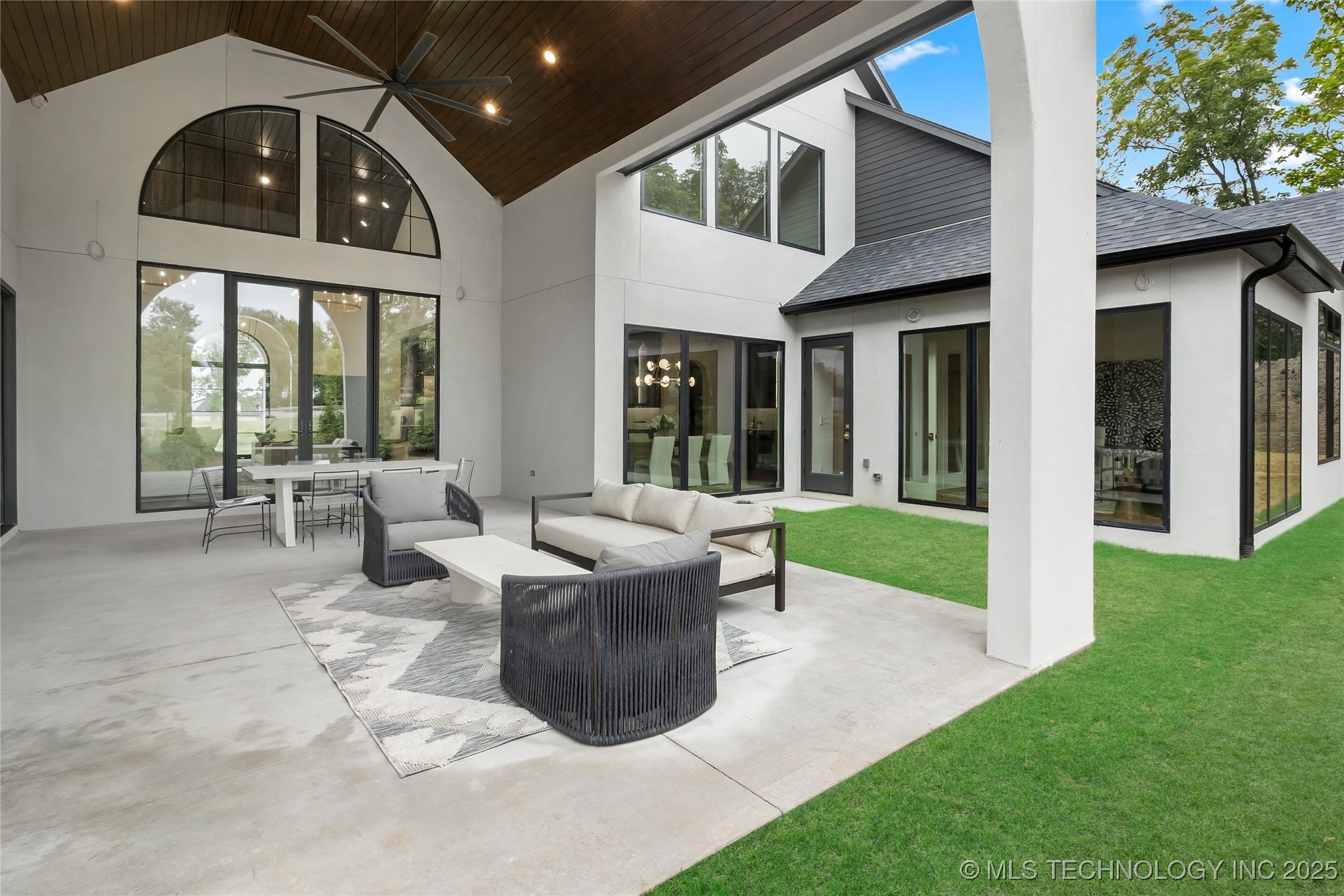 10604 S Holley Street Property Photo 70